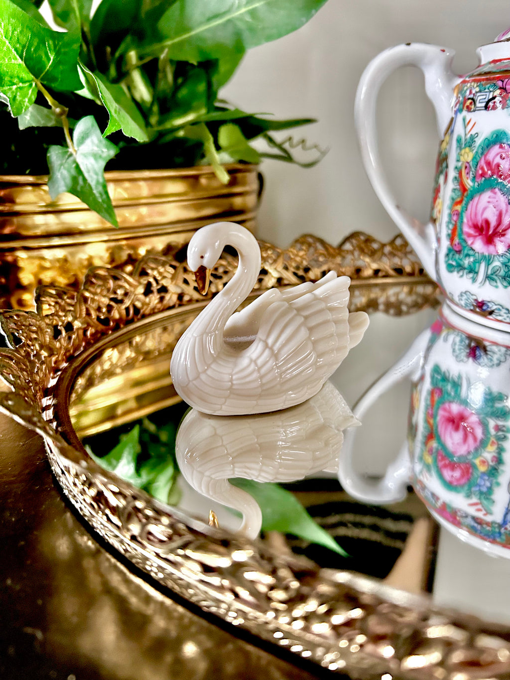 Vintage Lenox Swan Placecard Holder 24k Gold Trim