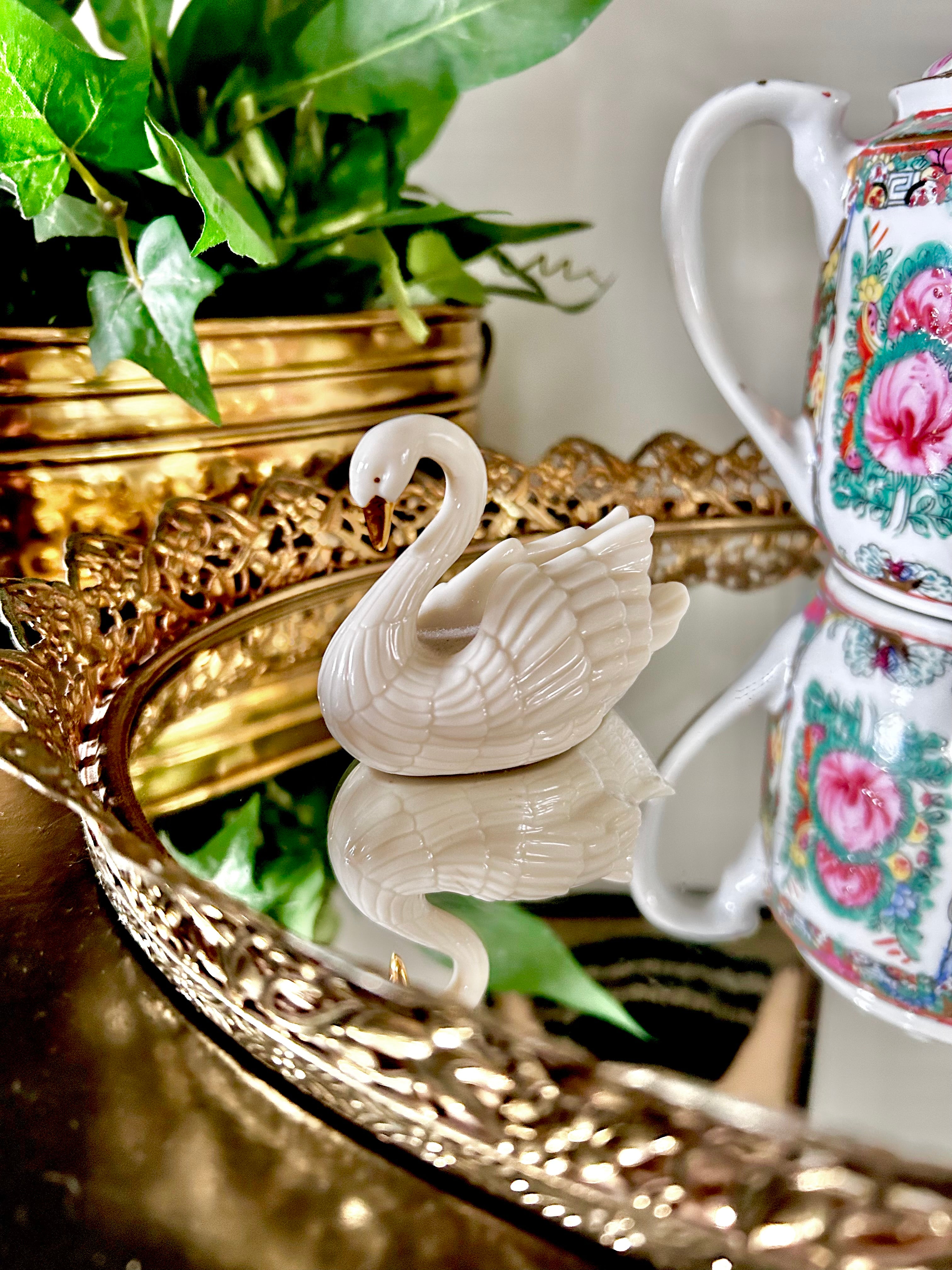 Vintage Lenox Swan Placecard Holder 24k Gold Trim