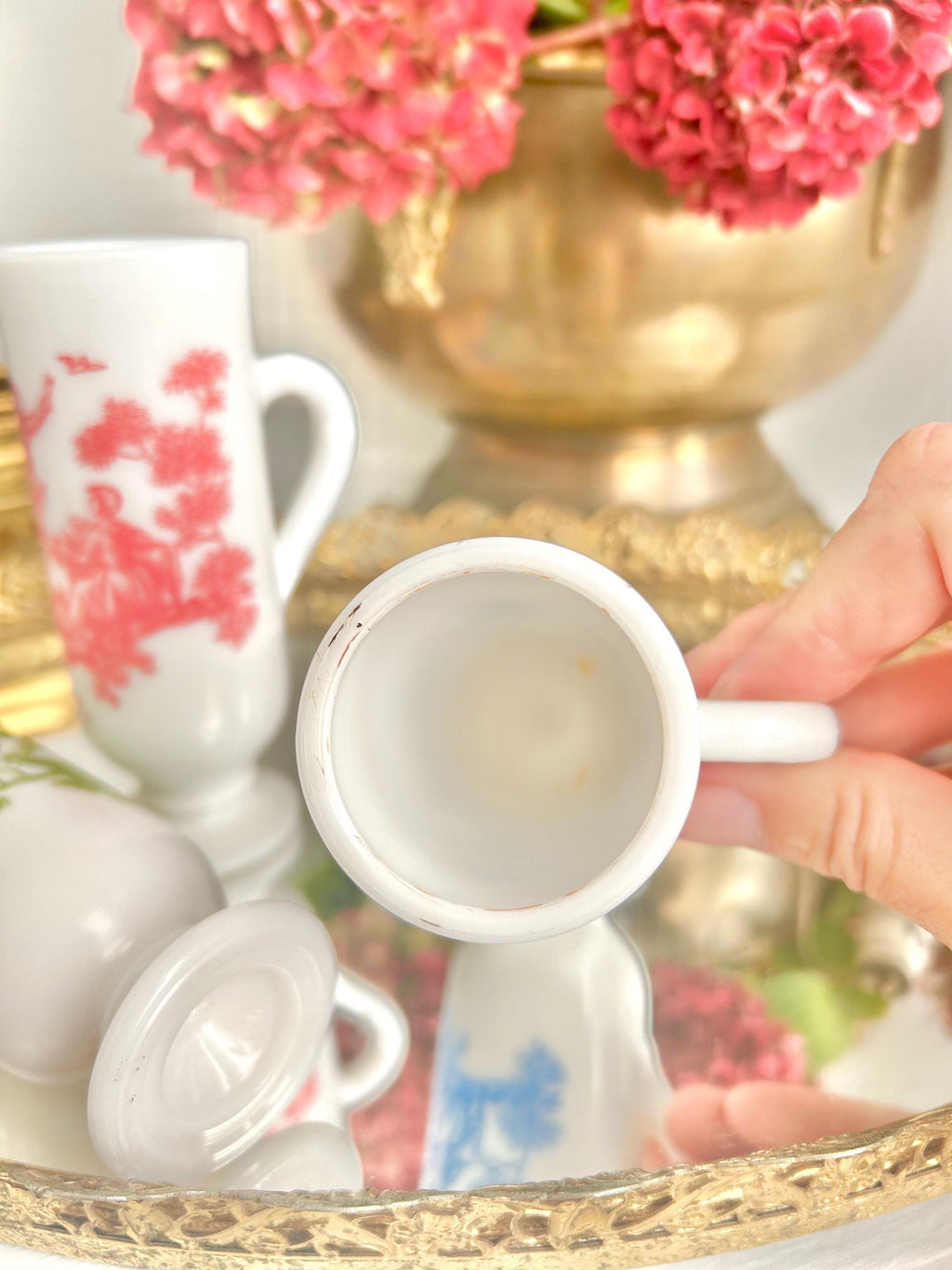 Vintage AVON Milk Glass Demitasse Cups with Colonial Toile