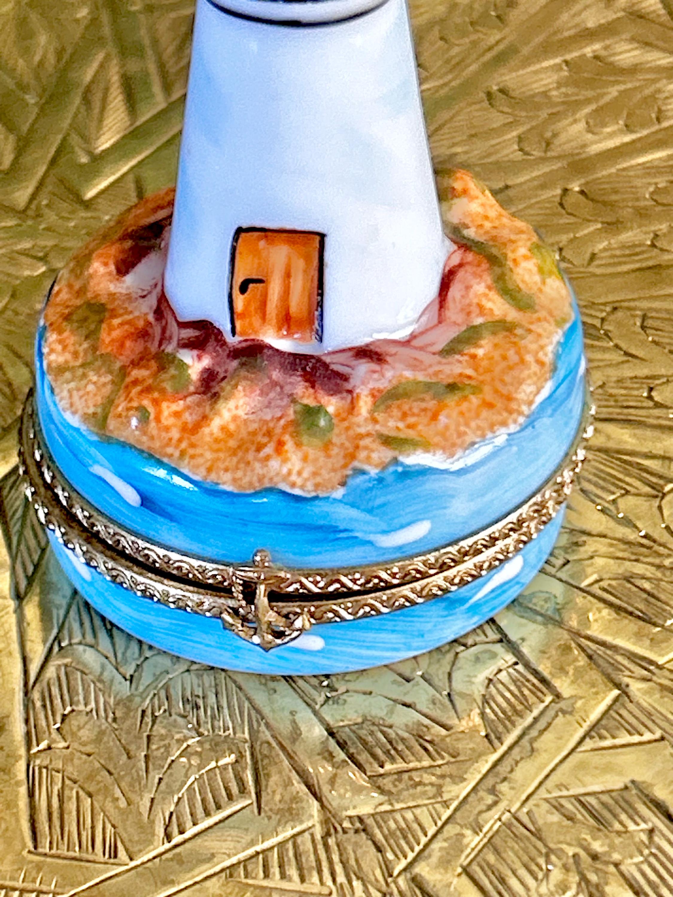 Vintage Limoges Peint Main Porcelain Boxes for Travel Enthusiasts