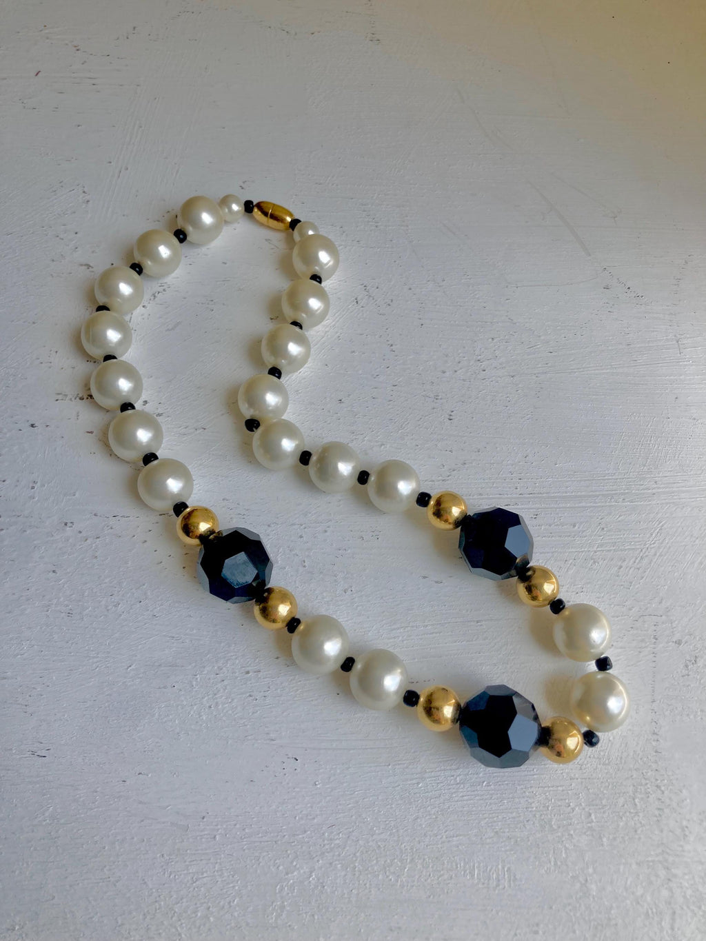 1980s AVON Beaded Necklace: Faux Pearls & Black Beads