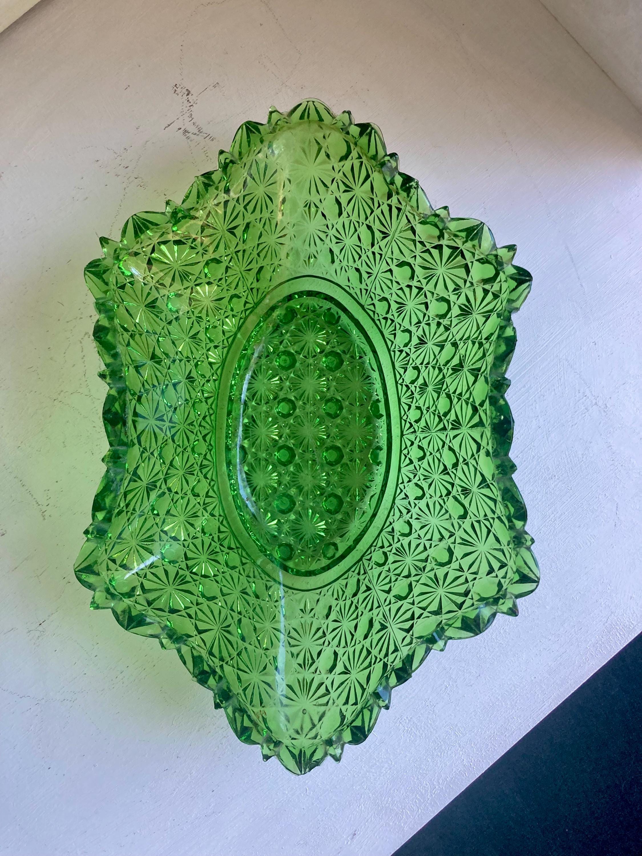 Vintage Emerald Green Daisy & Button Bowl: Ruffled Sawtooth Rim, 12"