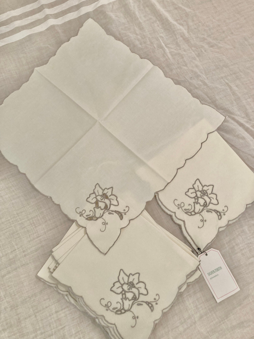 Vintage Linen Cream and Grey Trumpet Flower Dinner Napkins - Set of 8