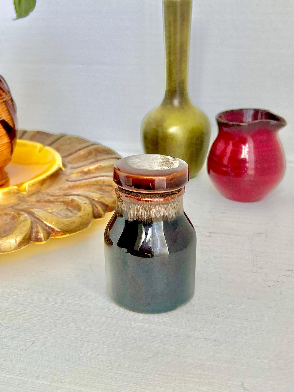 Vintage Drip Glaze Lidded Ceramic Pot: Dark Brown Beige