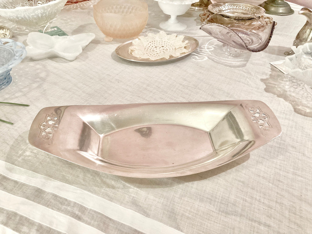 Benedict Silverplated Art Deco Perforated Bread Tray