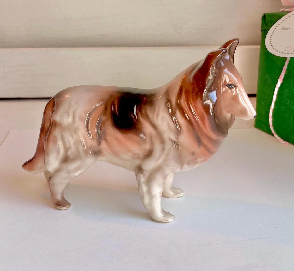 Vintage Collie Figurine - Hand Painted Doggie Statuette