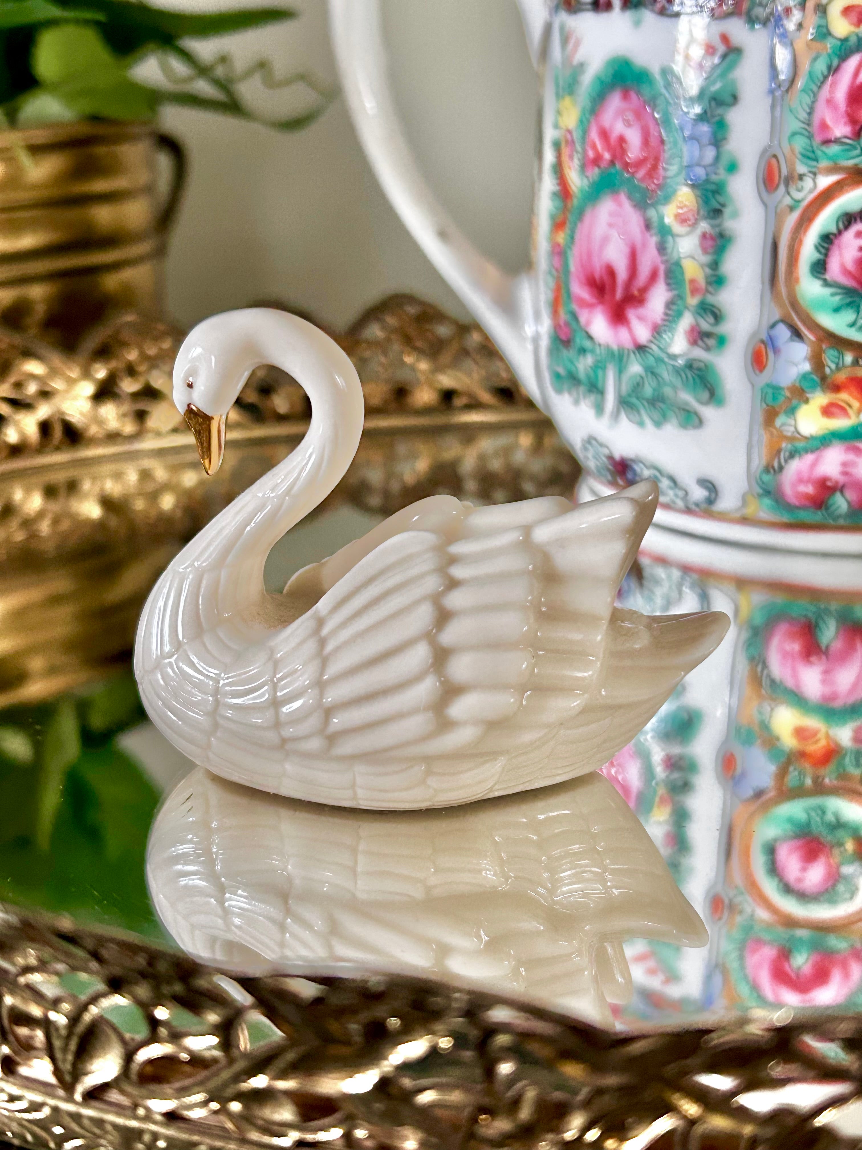 Vintage Lenox Swan Placecard Holder 24k Gold Trim