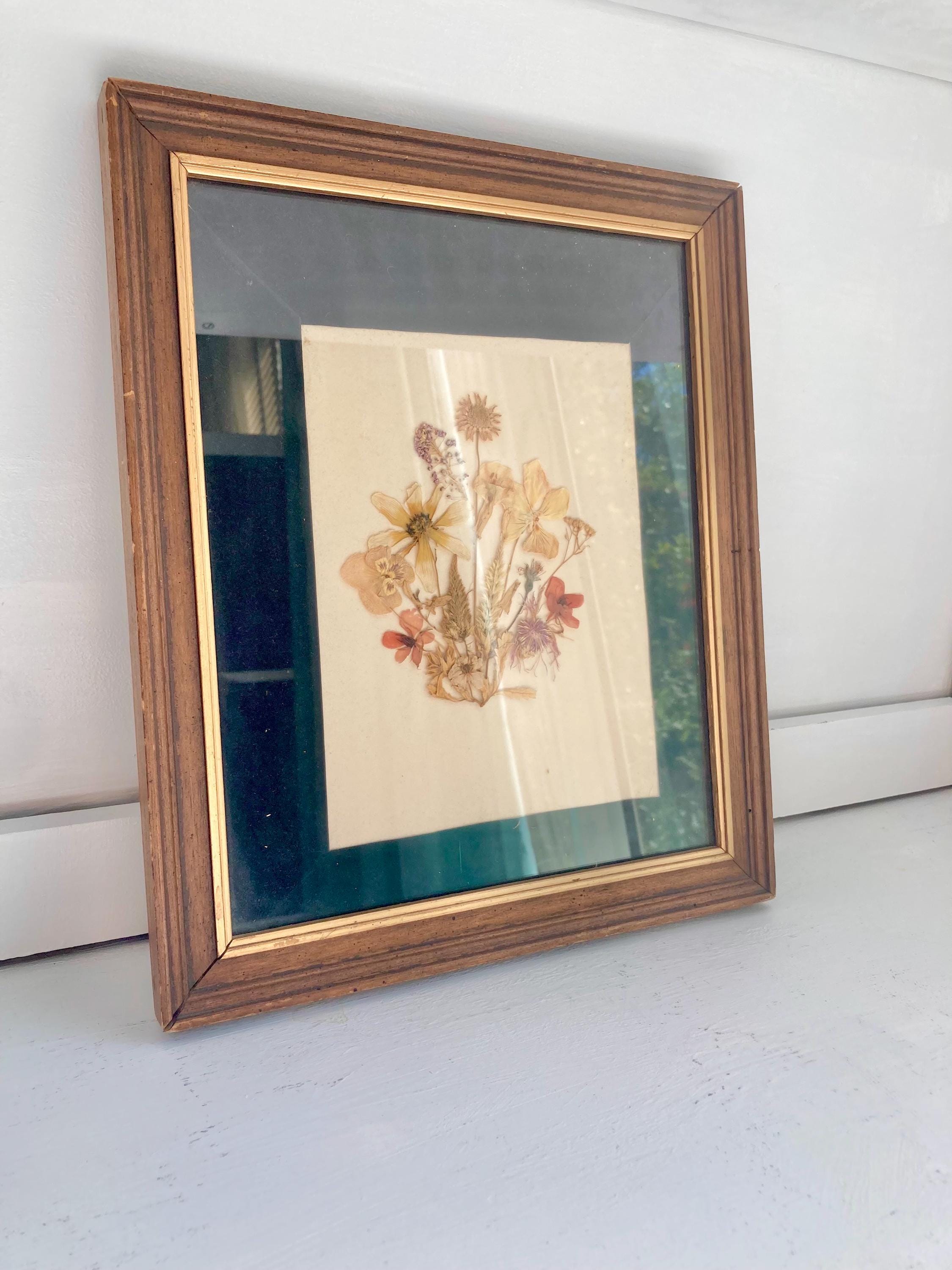 Vintage Pressed Flower Artwork: Handmade Framed Wildflower Bouquet