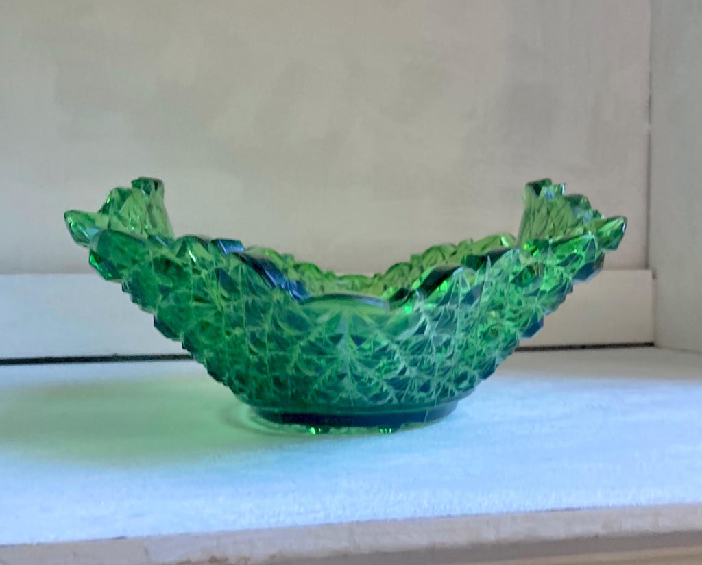 Vintage Emerald Green Daisy & Button Bowl: Ruffled Sawtooth Rim, 12"