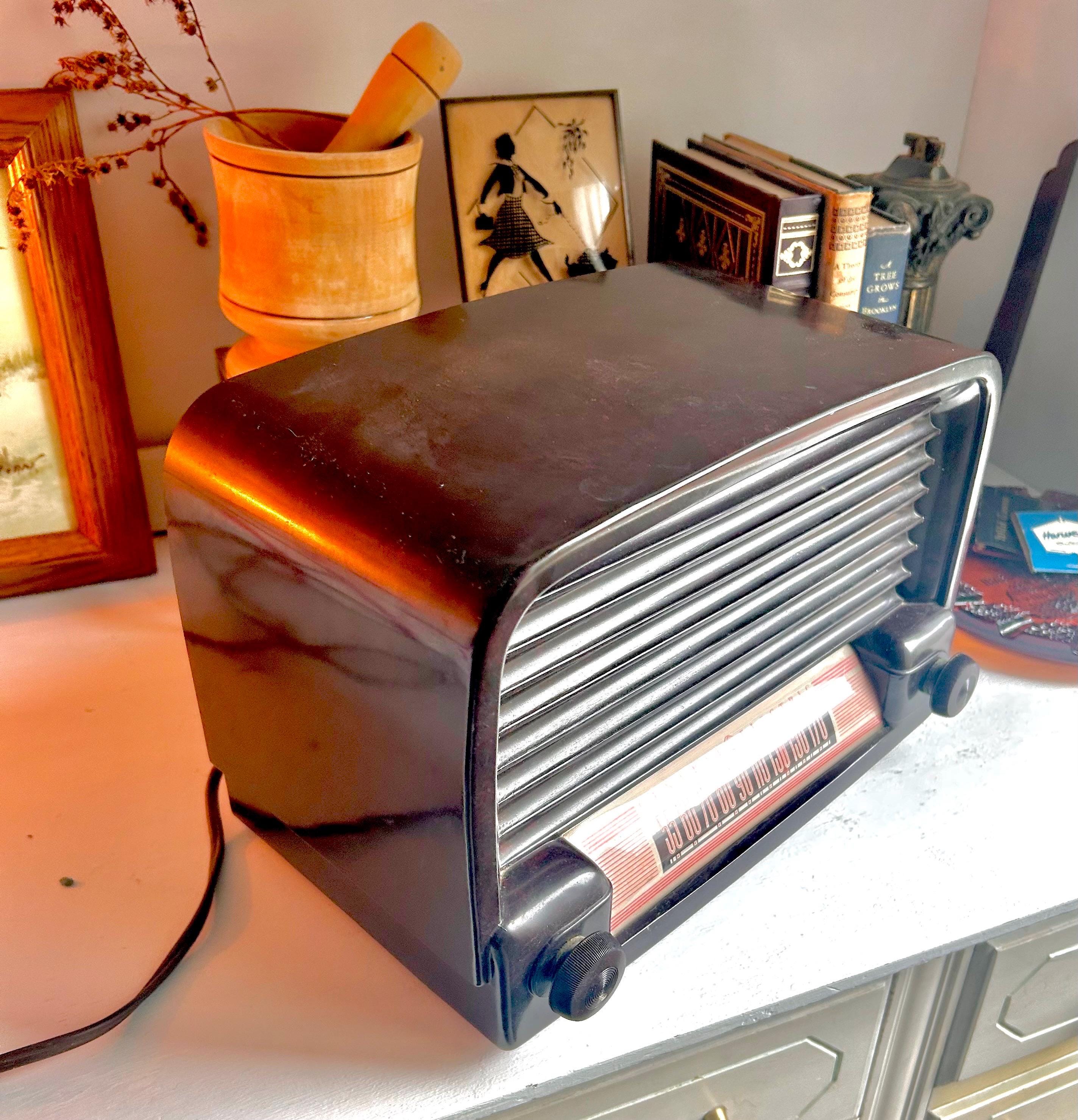 1948 GE Tube Radio: Working Vintage Bakelite Radio, Model 102