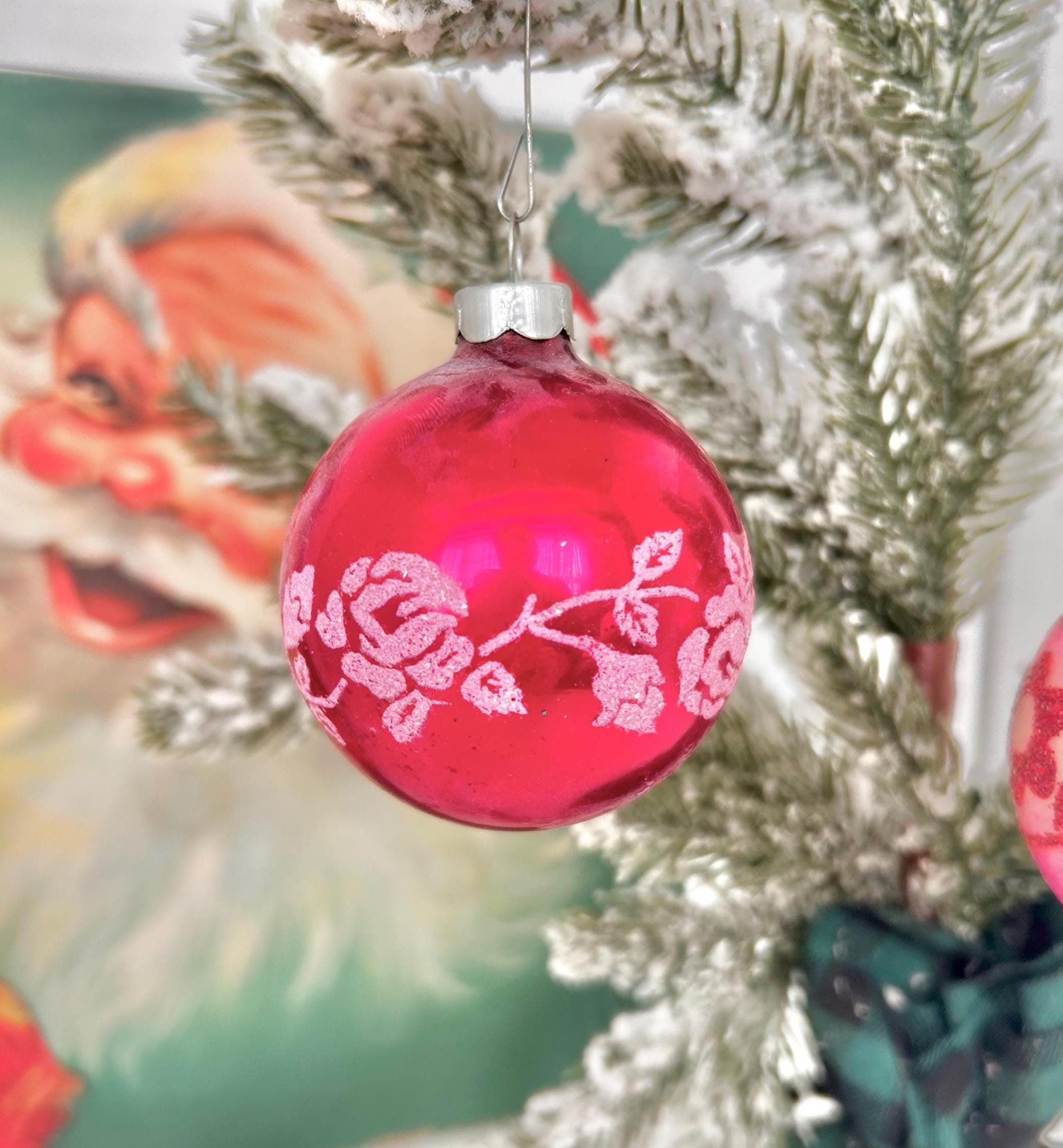 Vintage Christmas Bulb Ornaments by GOBY: Stenciled Pinks