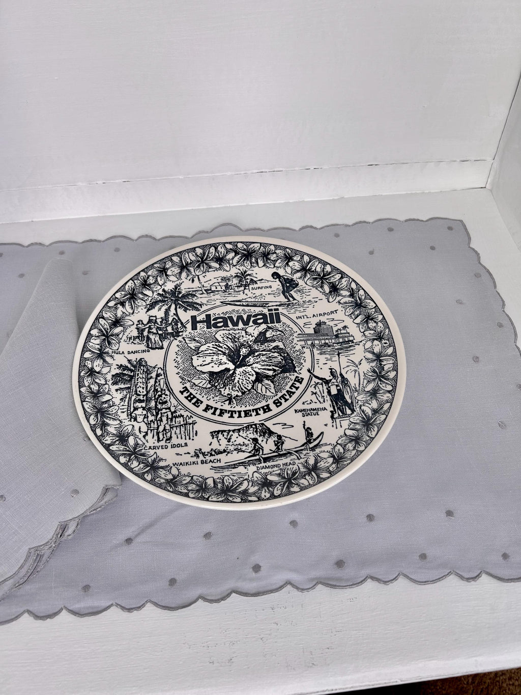 Vintage Hawaii Souvenir Plate: Navy Blue & White American Ironstone