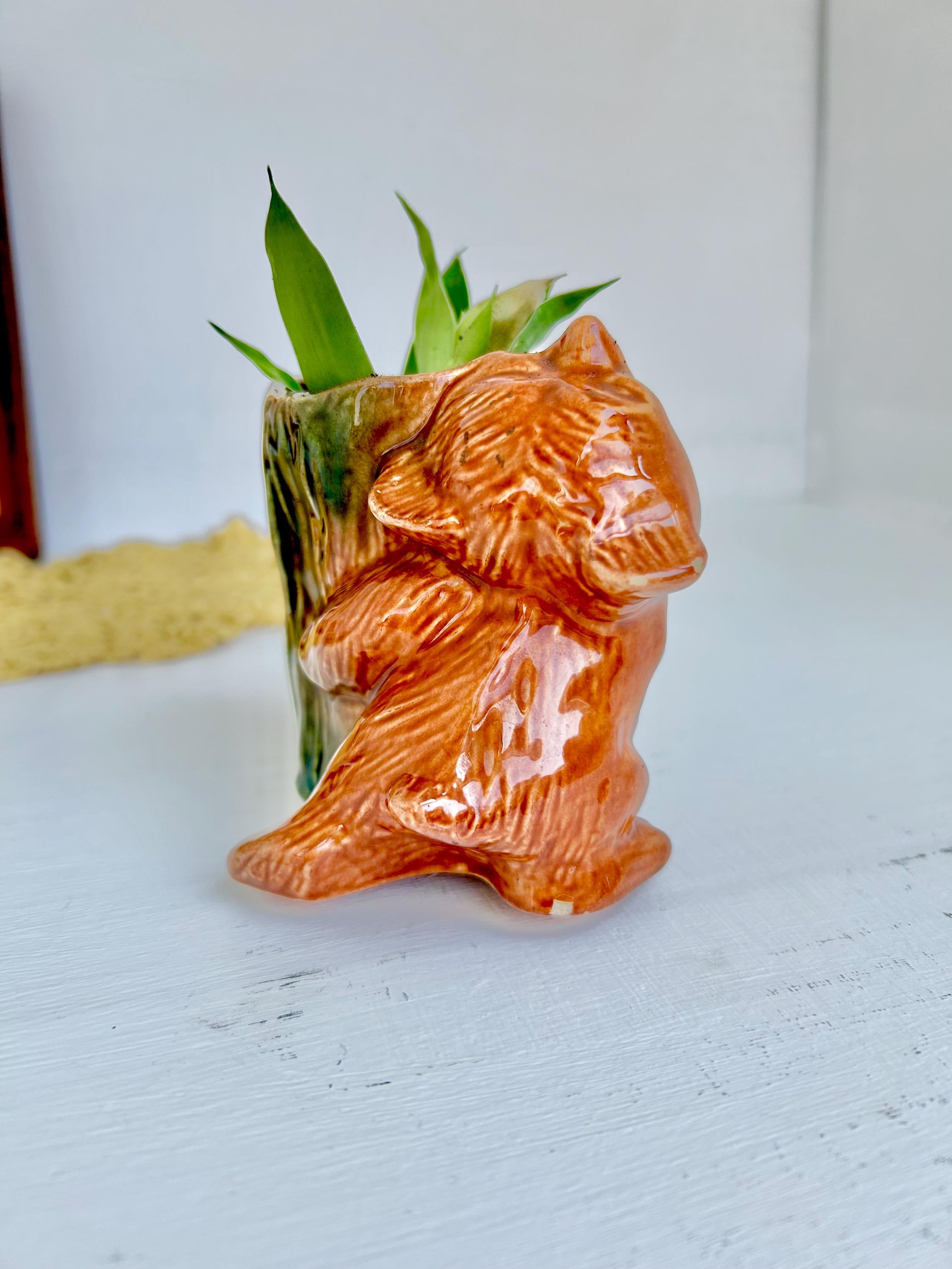 Vintage Brown Bear Ceramic Planter: Anthropomorphic Tree Stump Vase