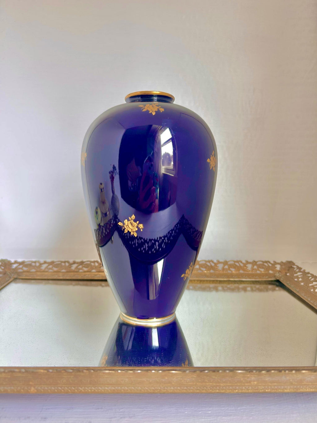 Vintage Lindner Kueps Bavaria Cobalt Vase: 22K Gold Roses - Note Condition