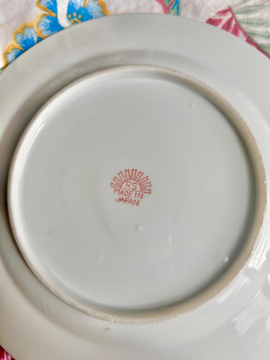 Vintage Purple Lusterware Plate: Gold Filigree Trim, RS Japan
