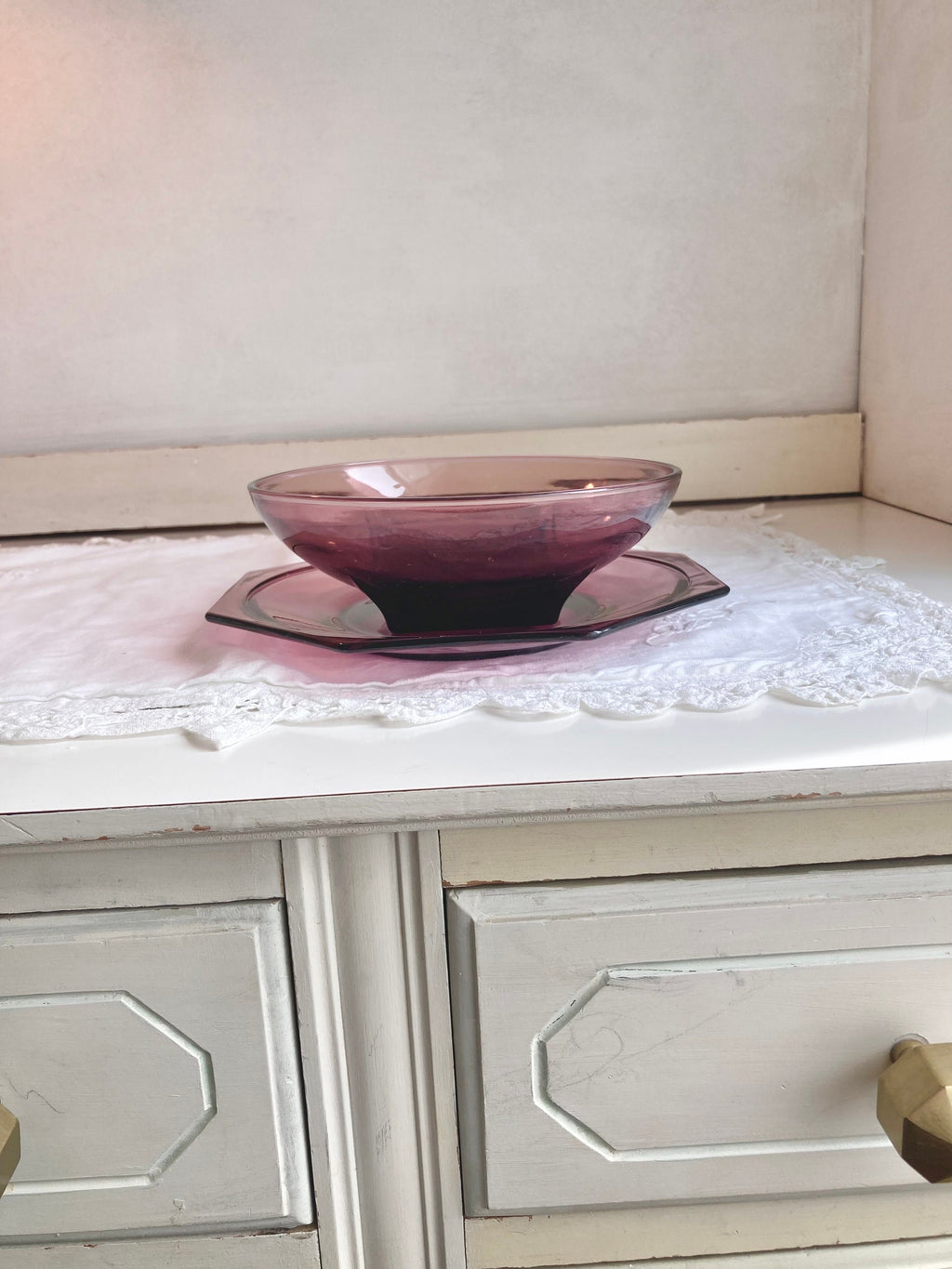 Vintage Hazel Atlas Moroccan Amethyst square-base bowl and octagon plate set