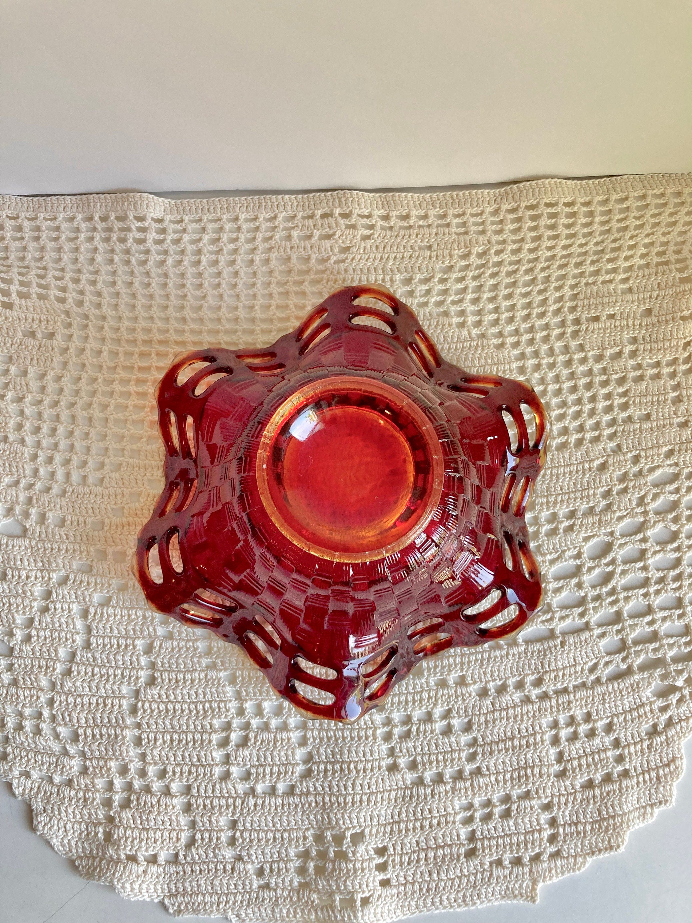 Vintage Fenton Amberina Glass Bowl: Basket Weave Lattice Rim, 6”