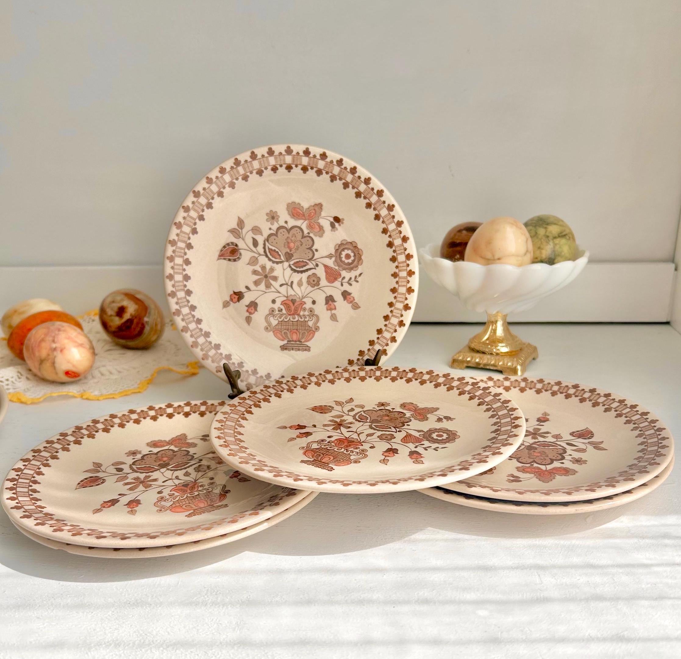 Vintage Johnson Bros Jamestown Side Plates: Cottage Folkloric Set of 6