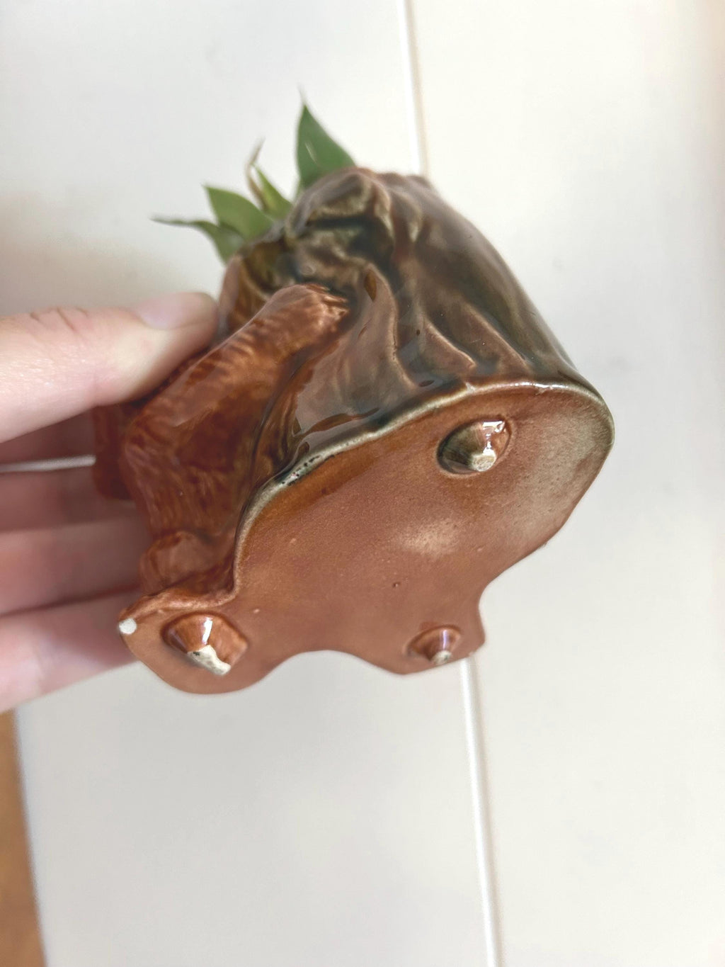 Vintage Brown Bear Ceramic Planter: Anthropomorphic Tree Stump Vase