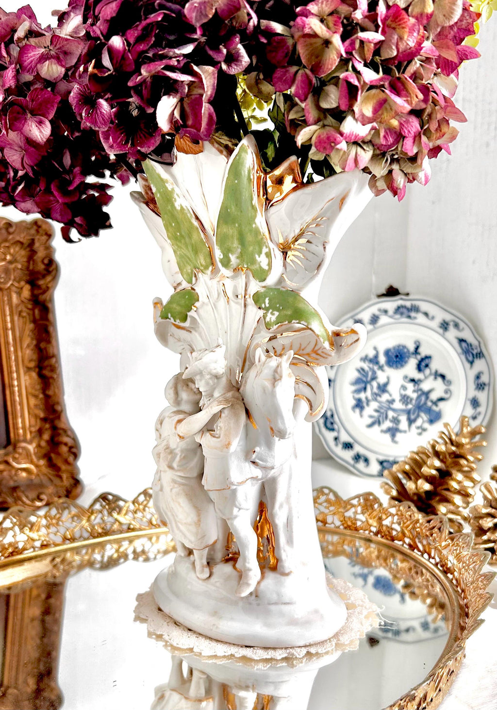 Antique Porcelain Vieux Paris/Vieux Bruxelles Figural Vase