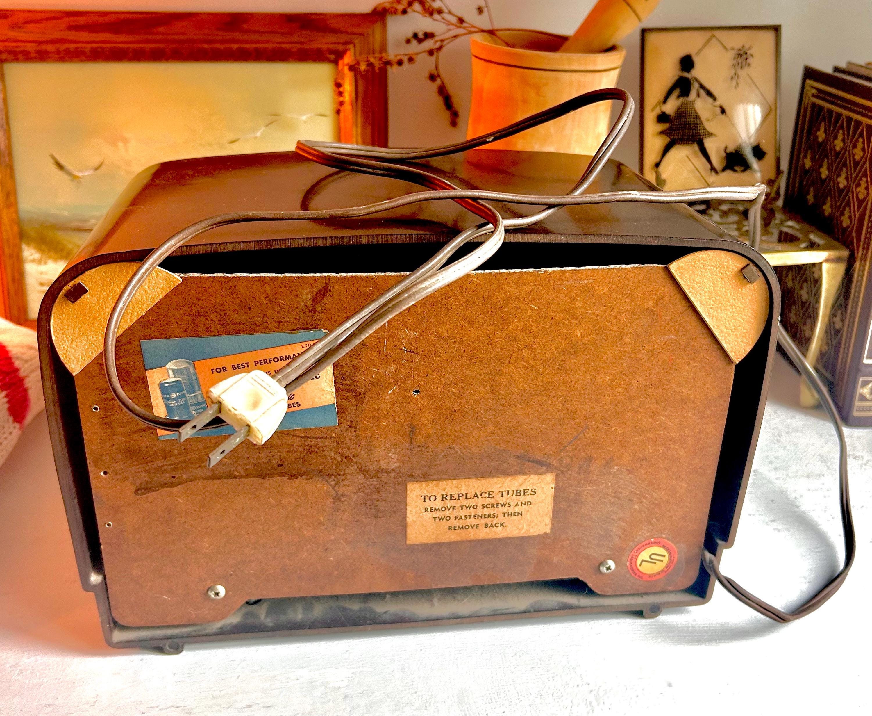1948 GE Tube Radio: Working Vintage Bakelite Radio, Model 102
