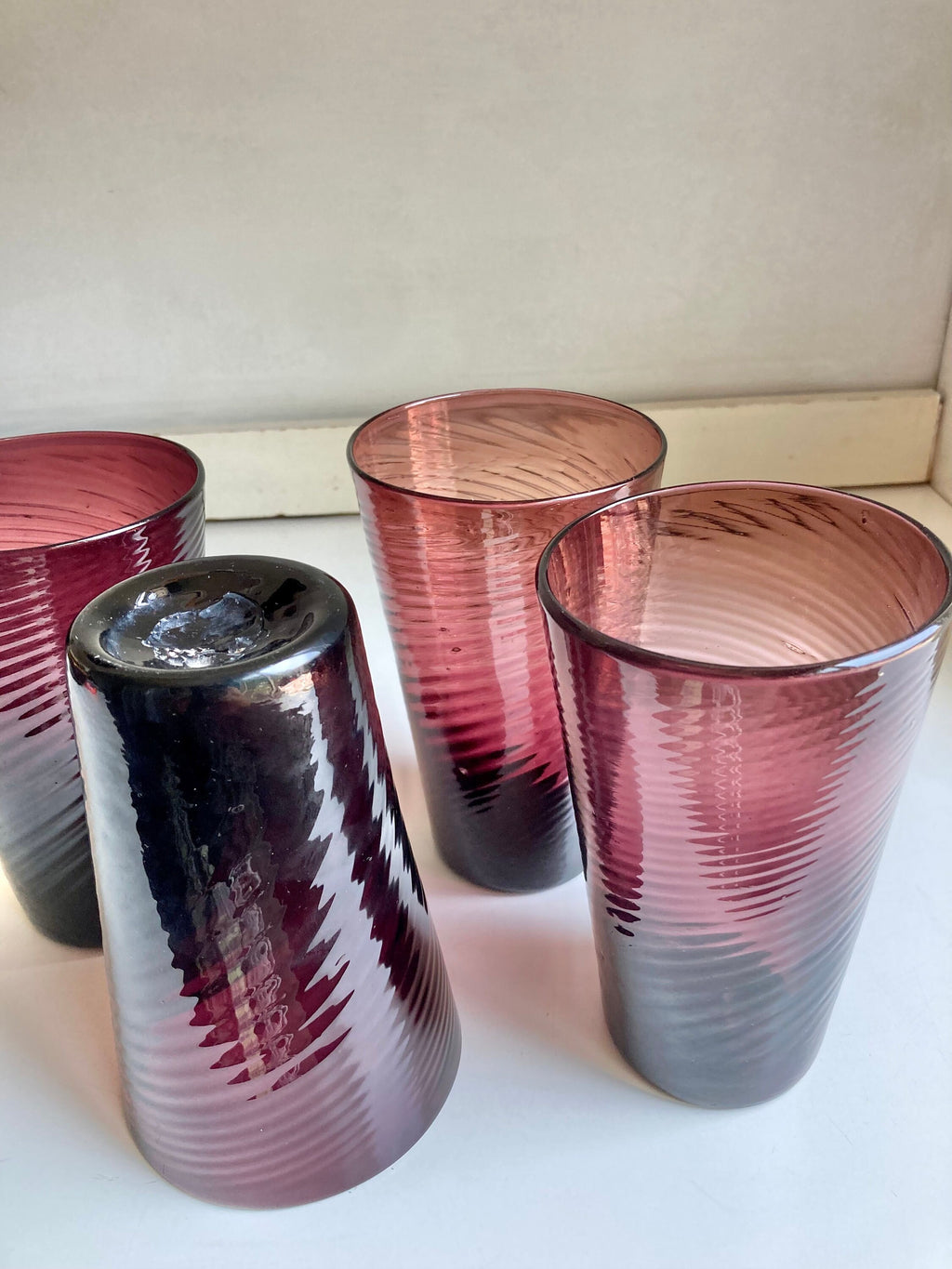 Vintage Hand Blown Amethyst Swirl Glass Tumblers - Set of 4