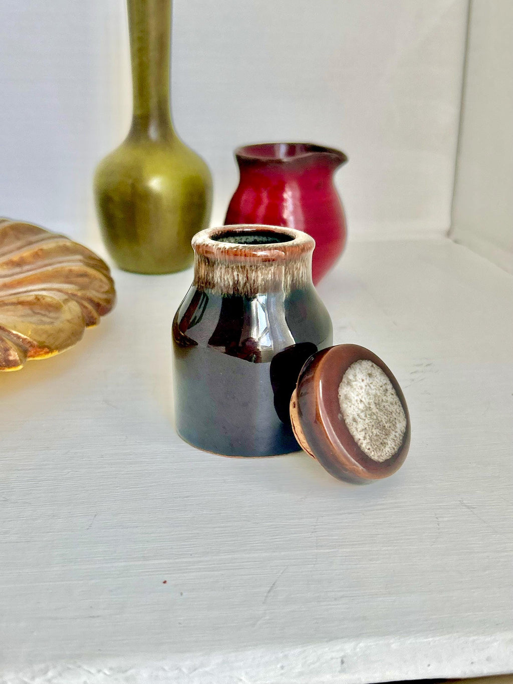Vintage Drip Glaze Lidded Ceramic Pot: Dark Brown Beige