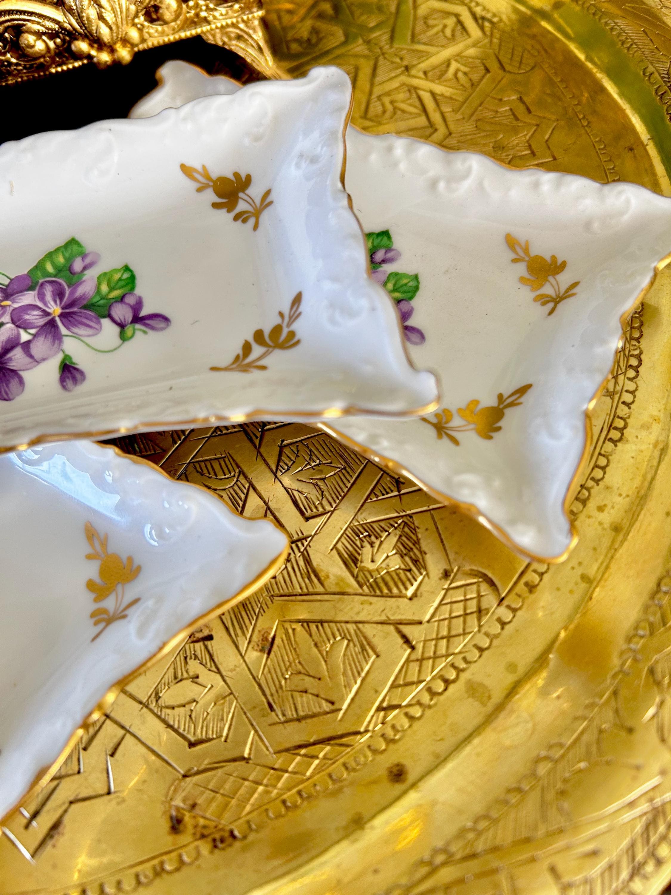 Royal Crown Bone China Woodland Violets Trinket Dishes
