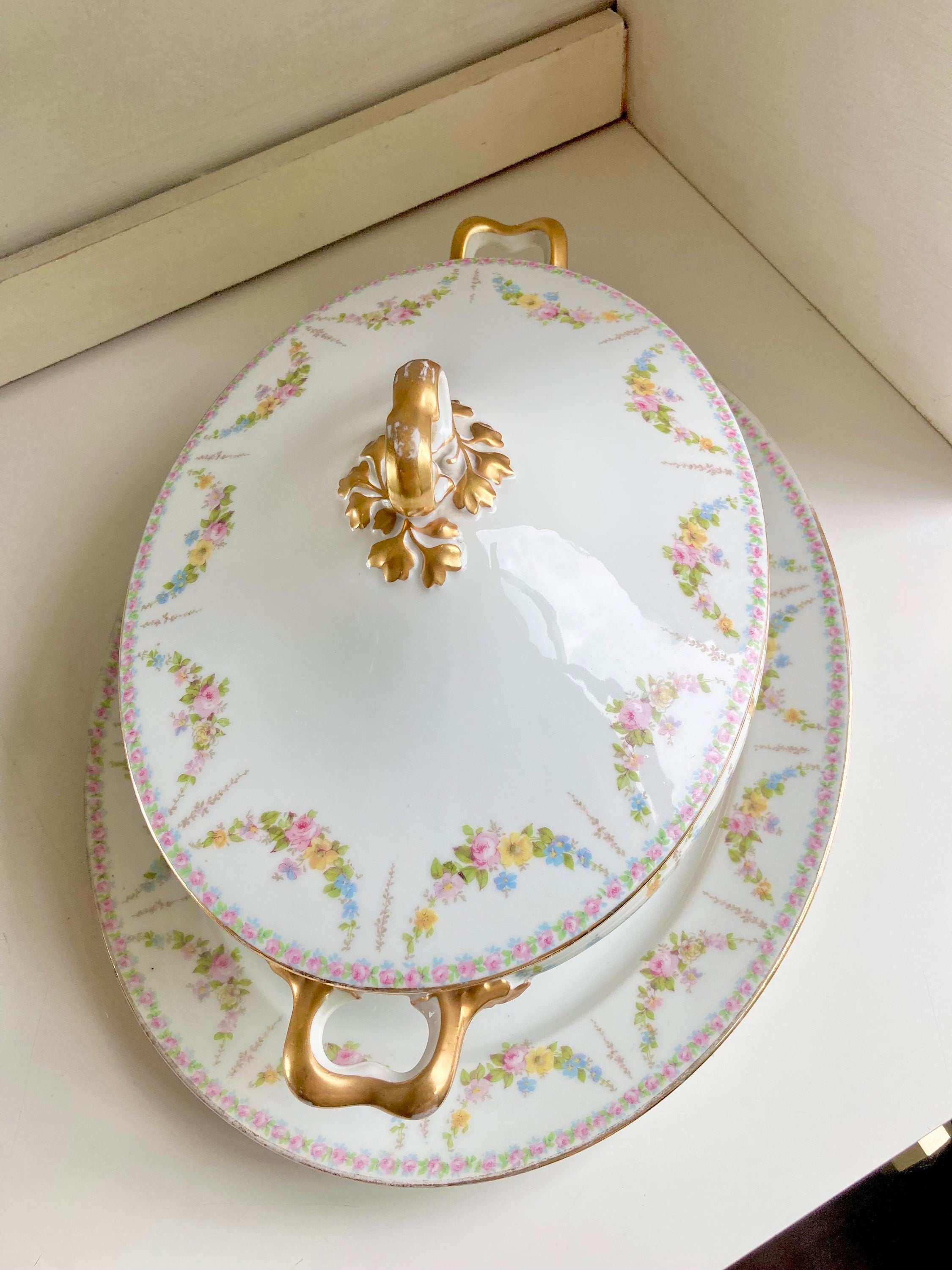 Vintage Limoges France Lidded Tureen: Wm Guerin & Co Floral Garland