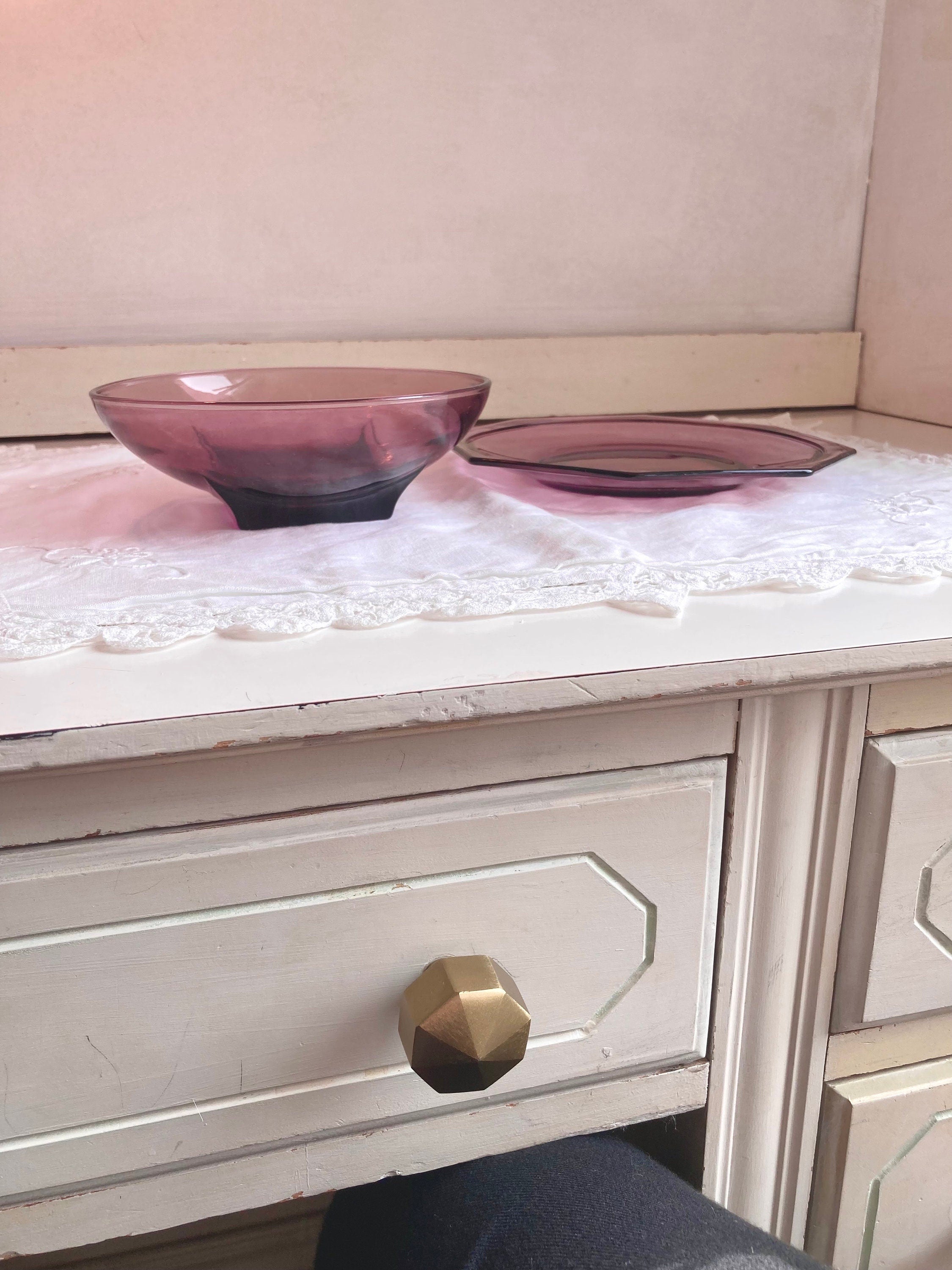 Vintage Hazel Atlas Moroccan Amethyst square-base bowl and octagon plate set