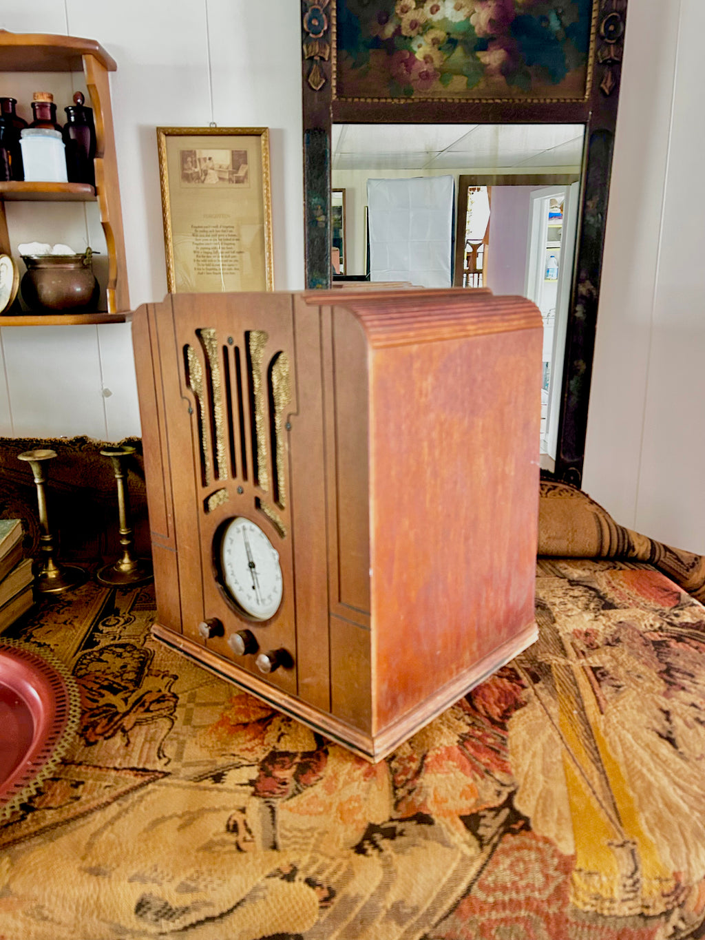 Vintage Tombstone Art Deco Radio Chassis