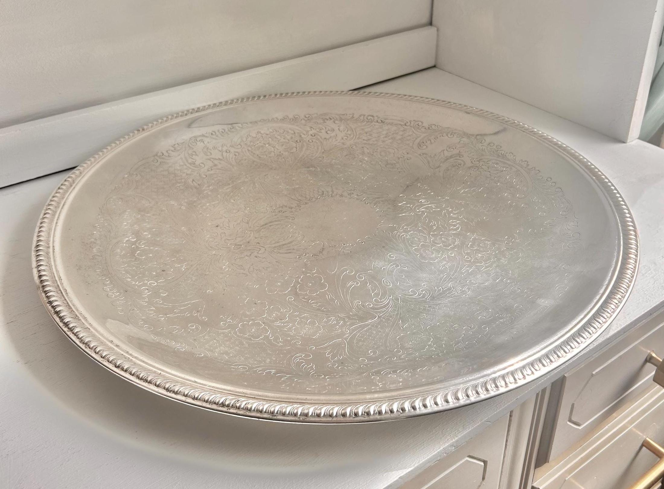 Vintage Silverplated Meat Platter: English Silver Mfg Corp, 18-inch Etched Tray