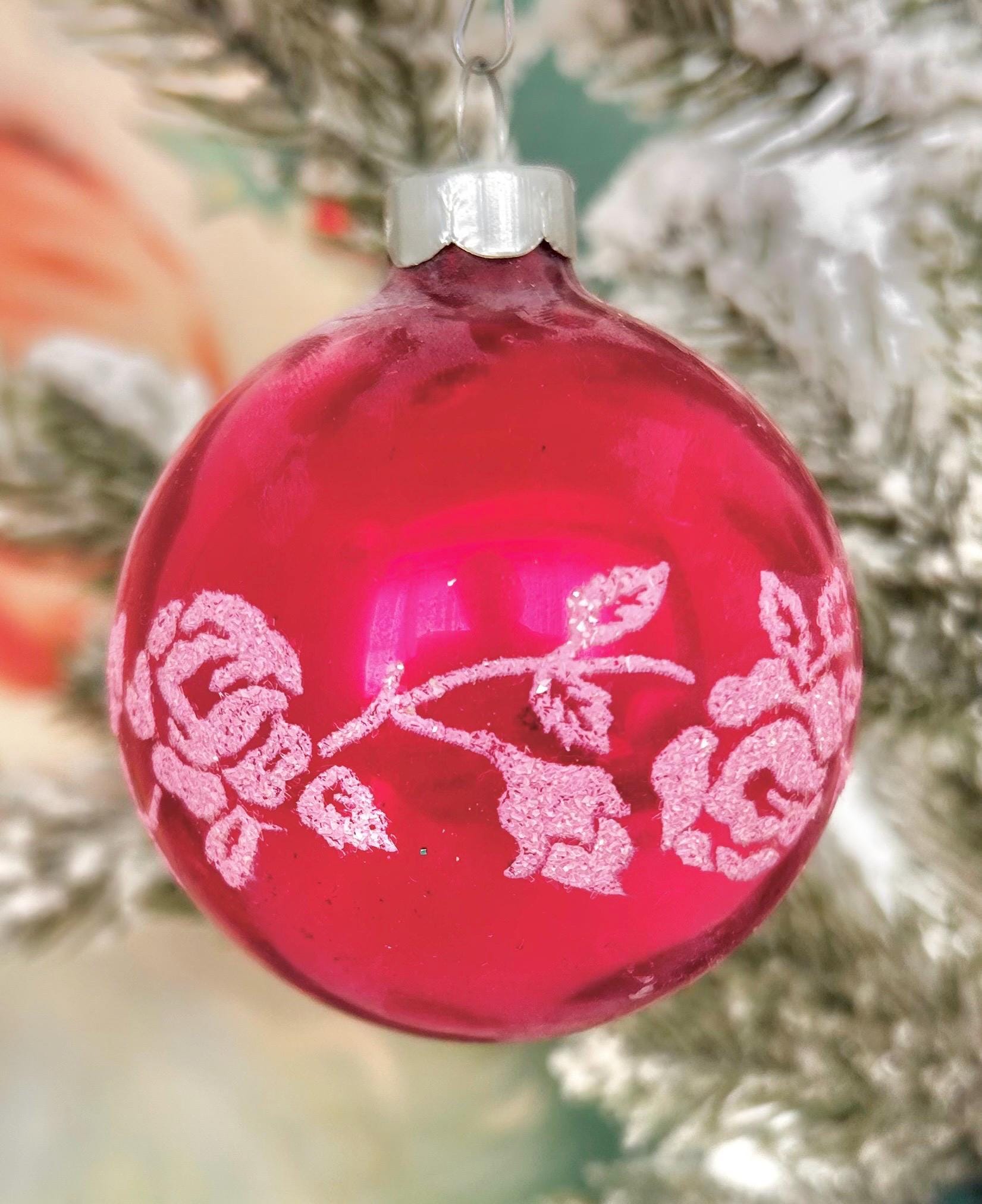 Vintage Christmas Bulb Ornaments by GOBY: Stenciled Pinks