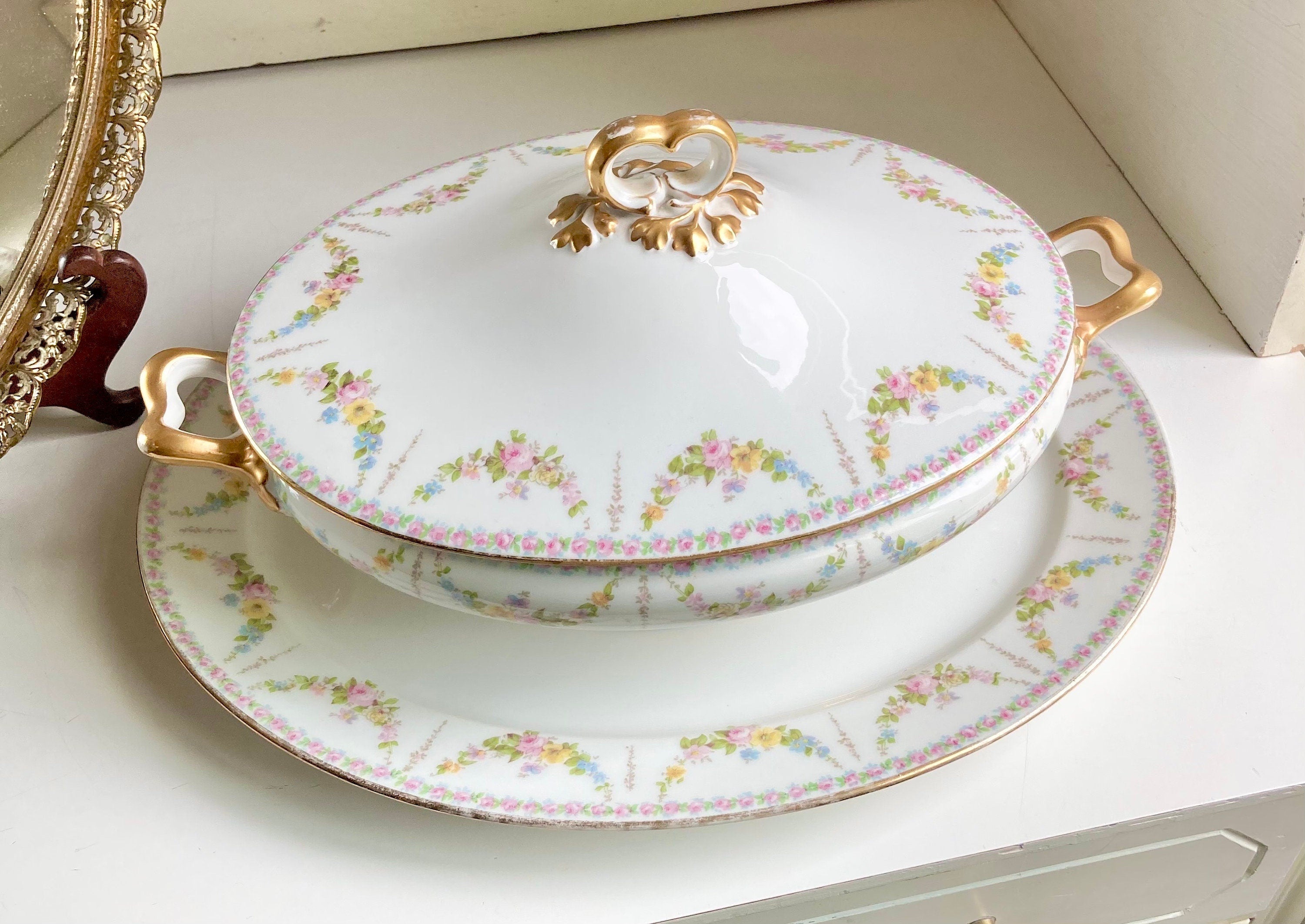 Vintage Limoges France Lidded Tureen: Wm Guerin & Co Floral Garland