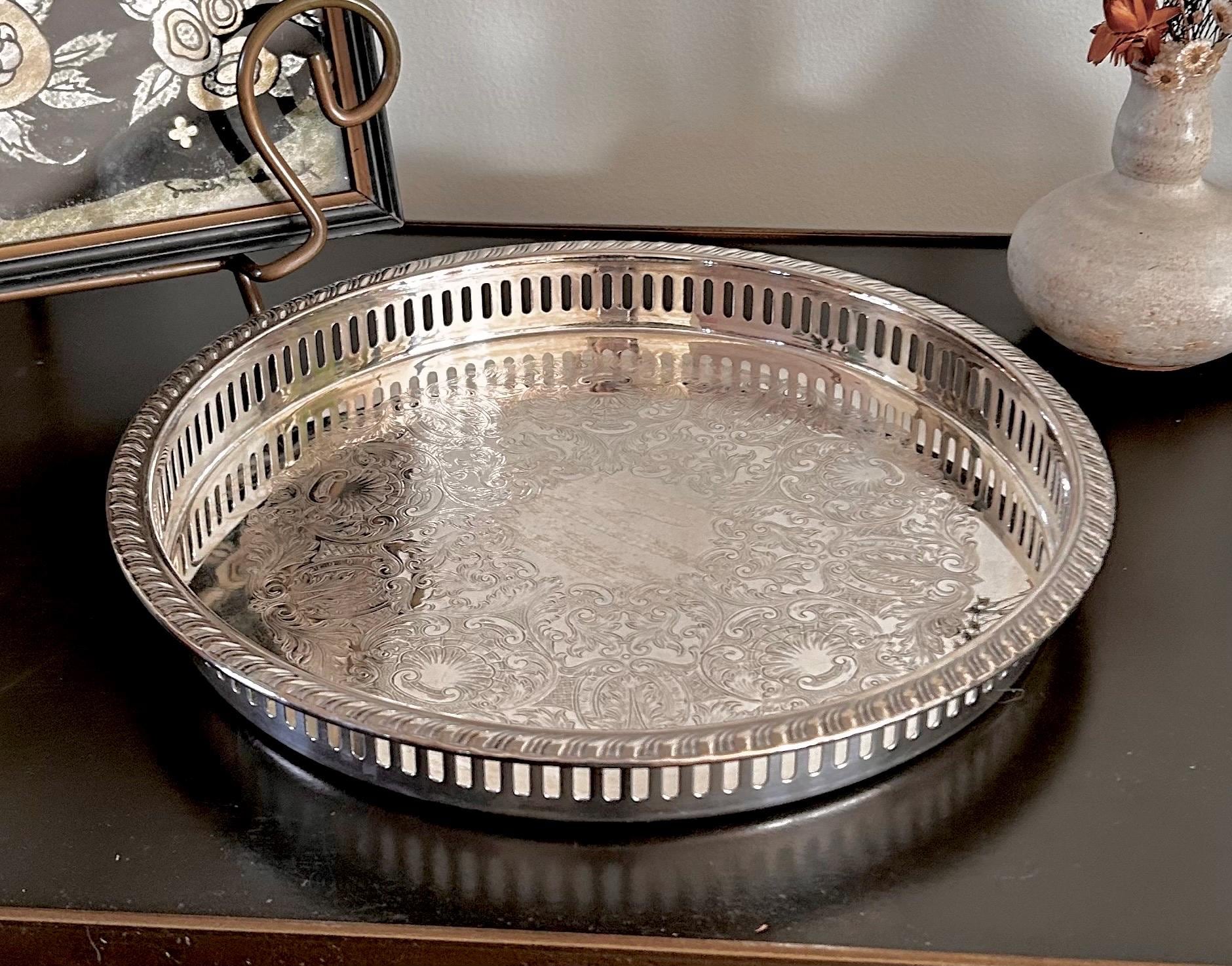 Little 10-inch Vintage Silverplate Gallery Tray by Leonard Co
