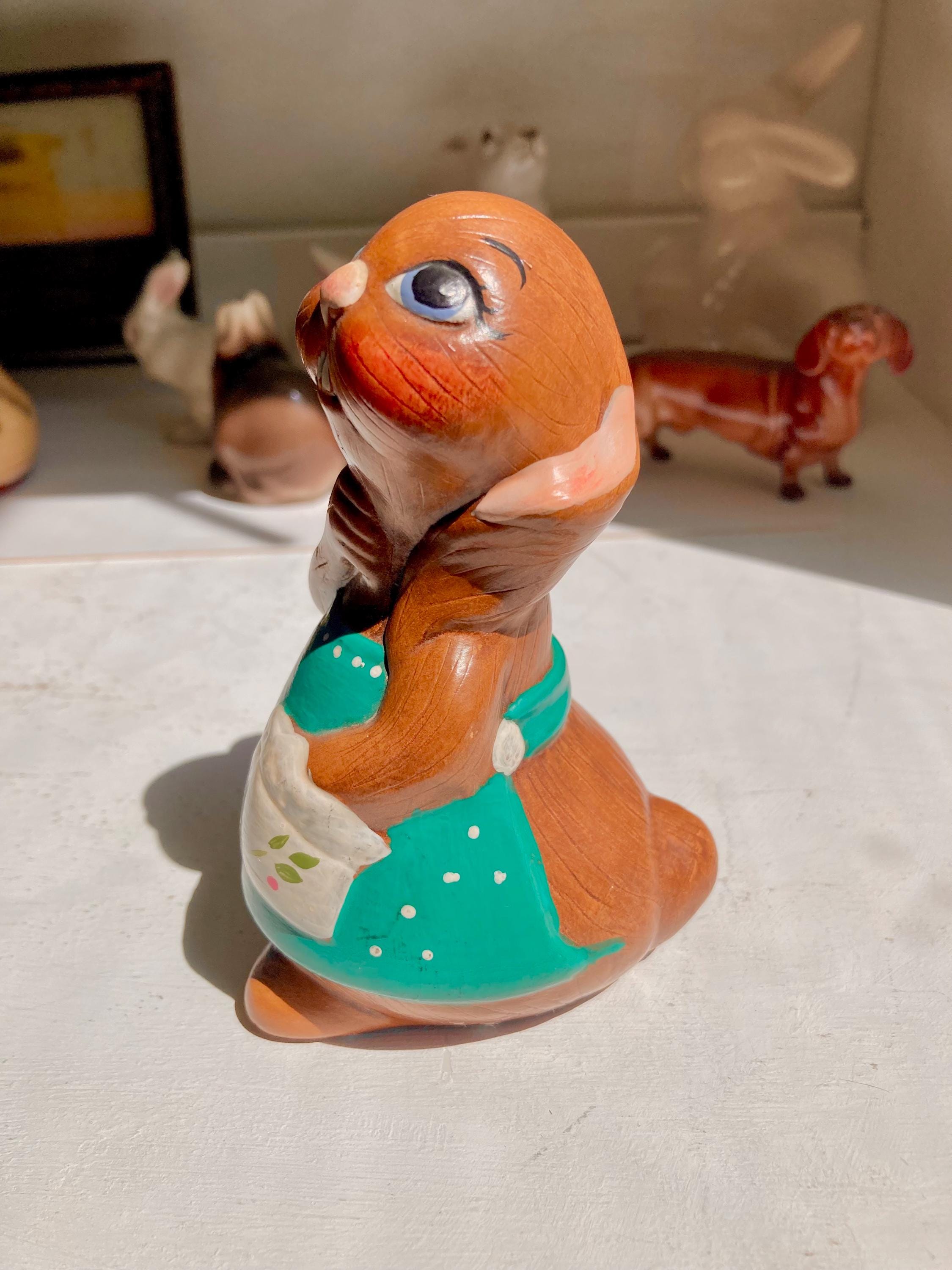 Vintage Pendelfin Lucy Pocket Rabbit Figurine: 1960s Hand-Painted Bunny