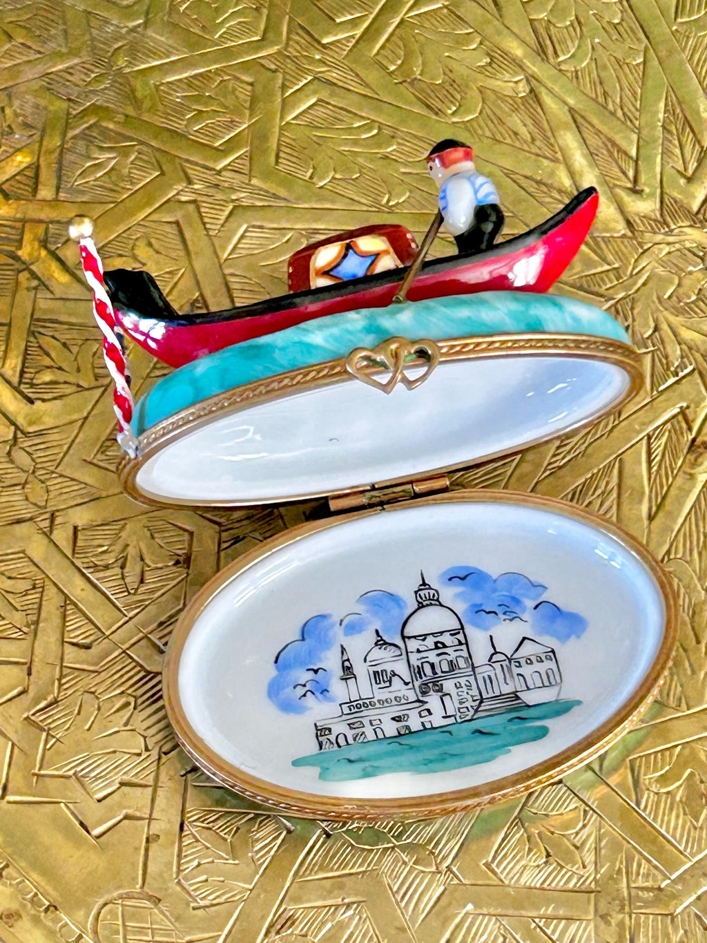 Vintage Limoges Peint Main Porcelain Boxes for Travel Enthusiasts