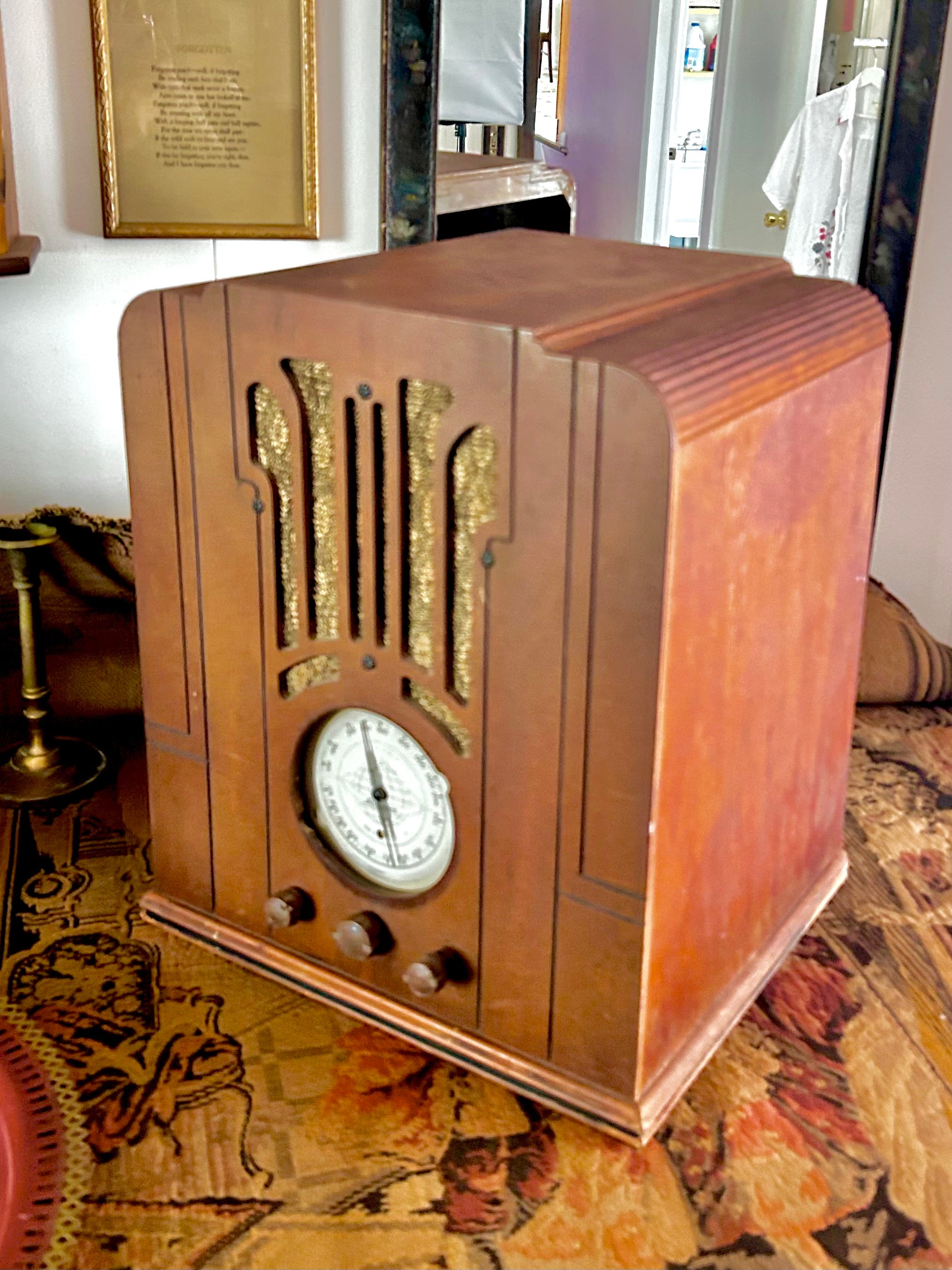 Vintage Tombstone Art Deco Radio Chassis