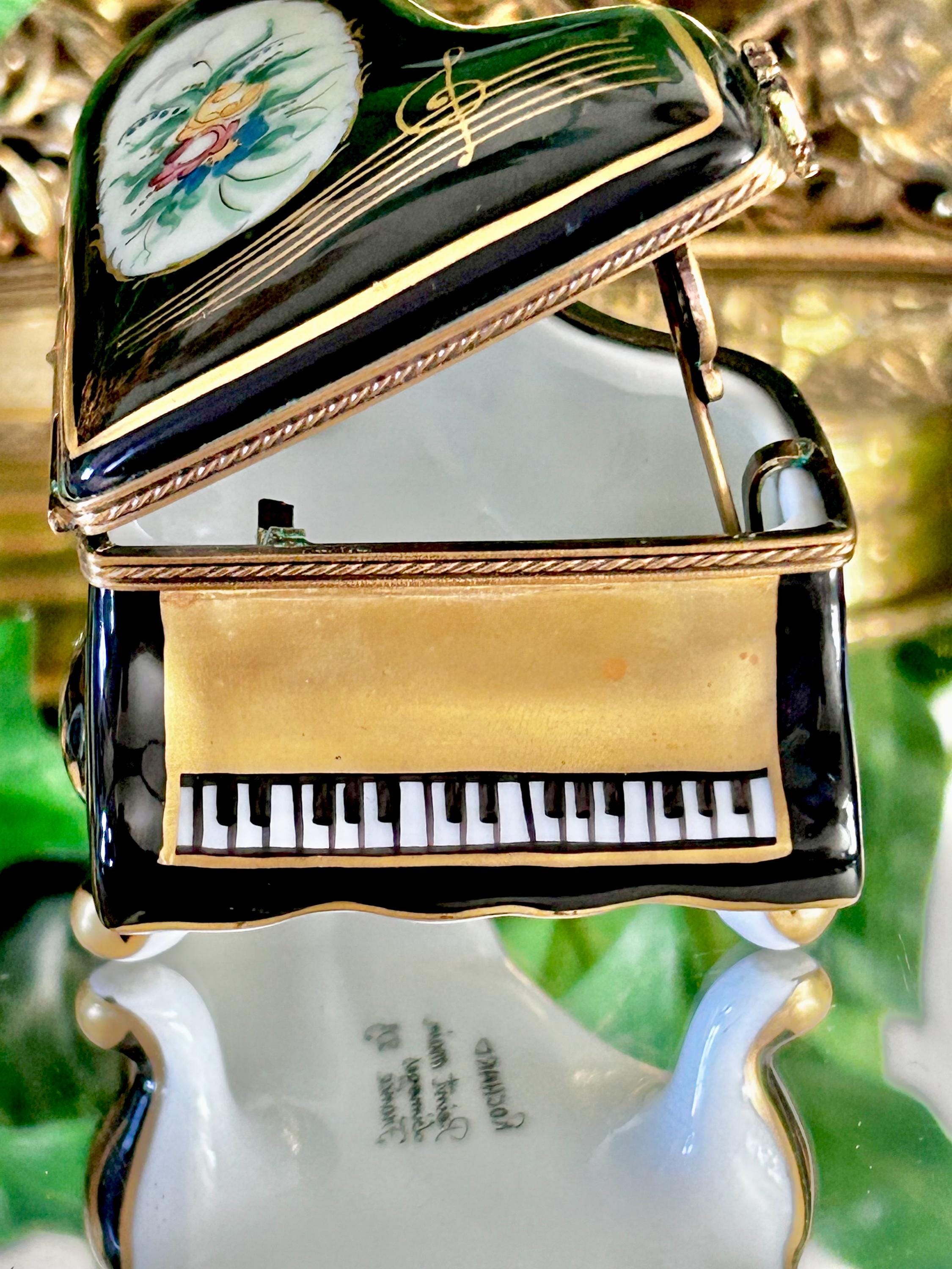 Vintage Limoges Peint Main Baby Grand Piano Small Porcelain Box