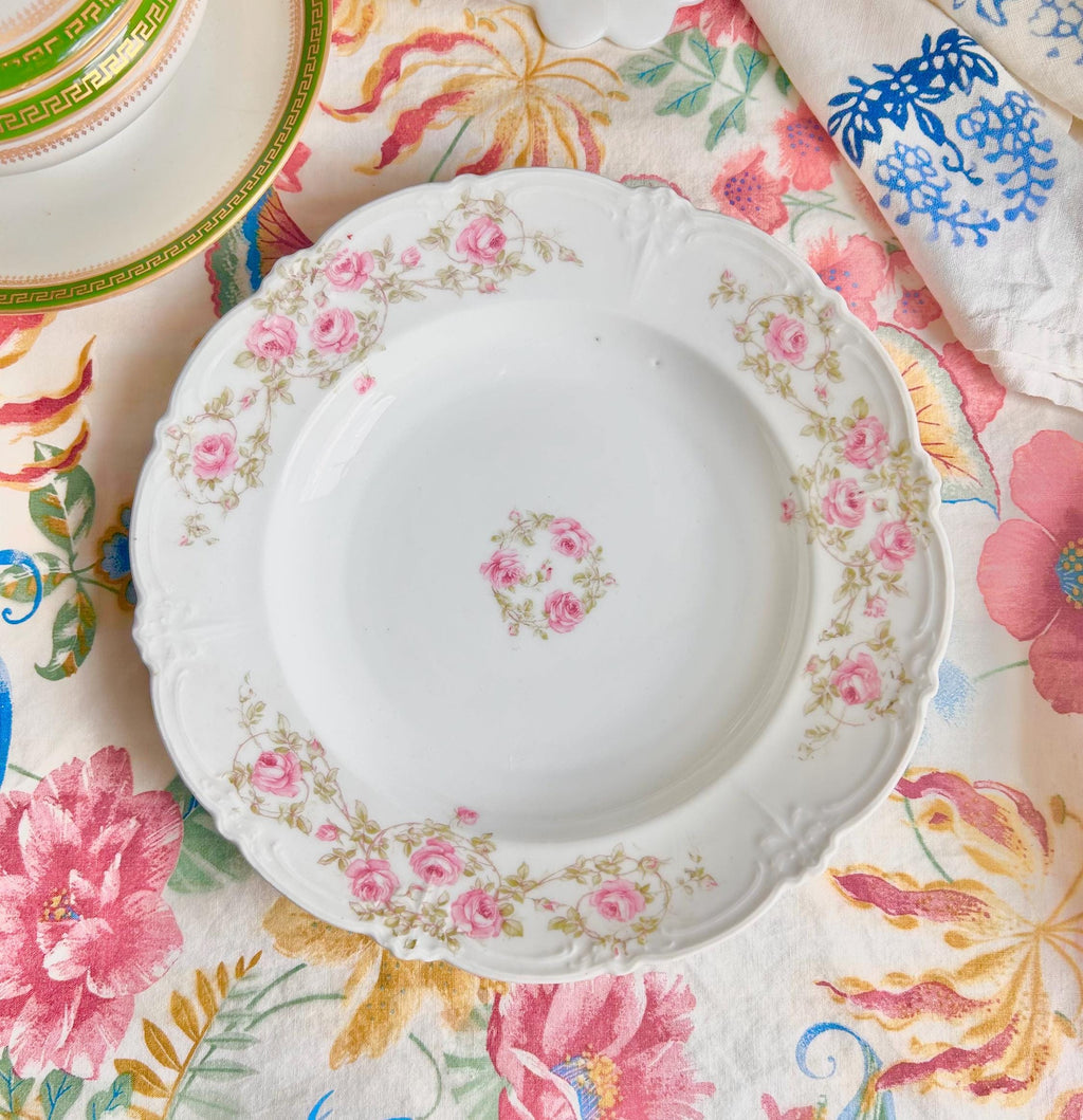 Vintage Bavarian Porcelain Bowl: Pink Roses Garland, Tirschenreuth Germany