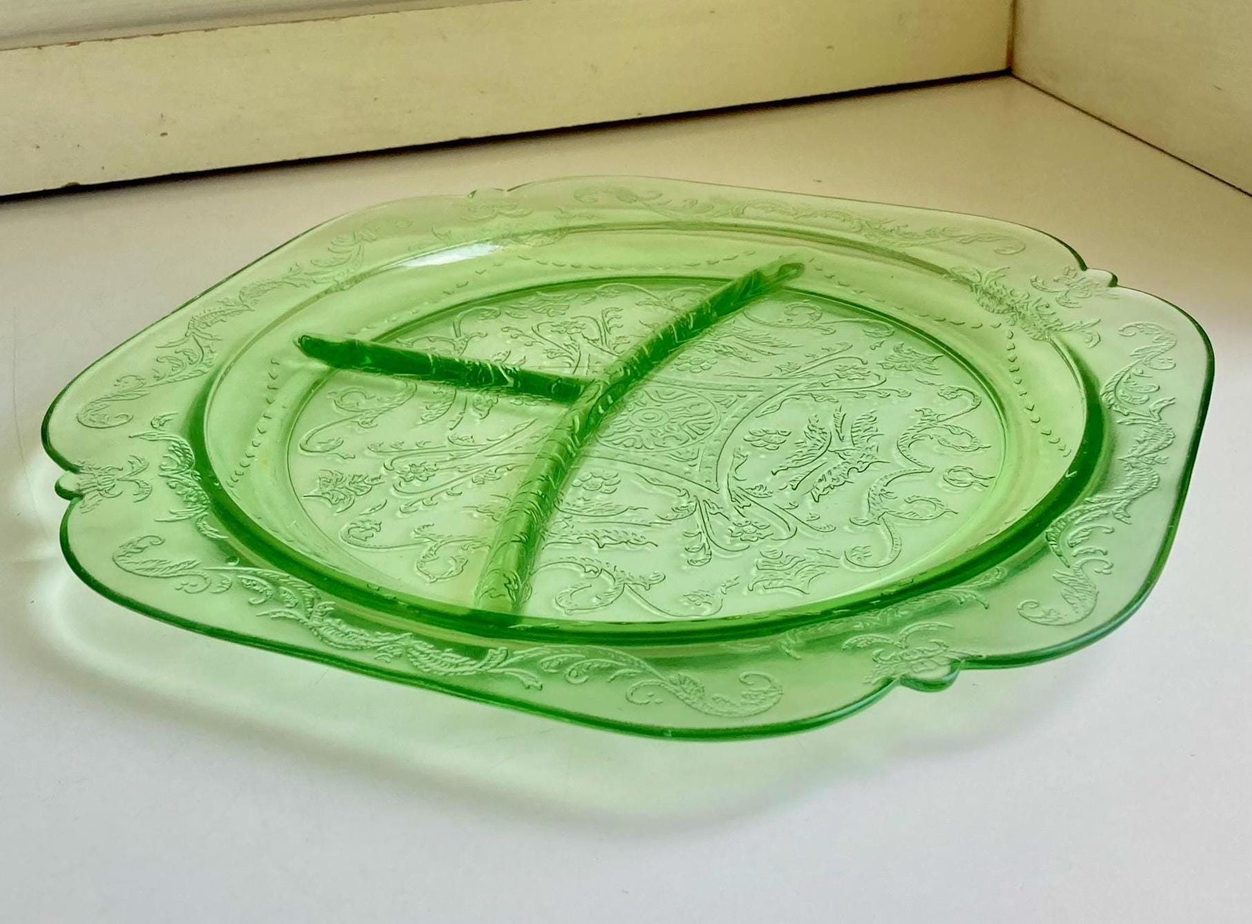 Vintage Uranium Green Glass Divided Plate: Federal Madrid Pattern