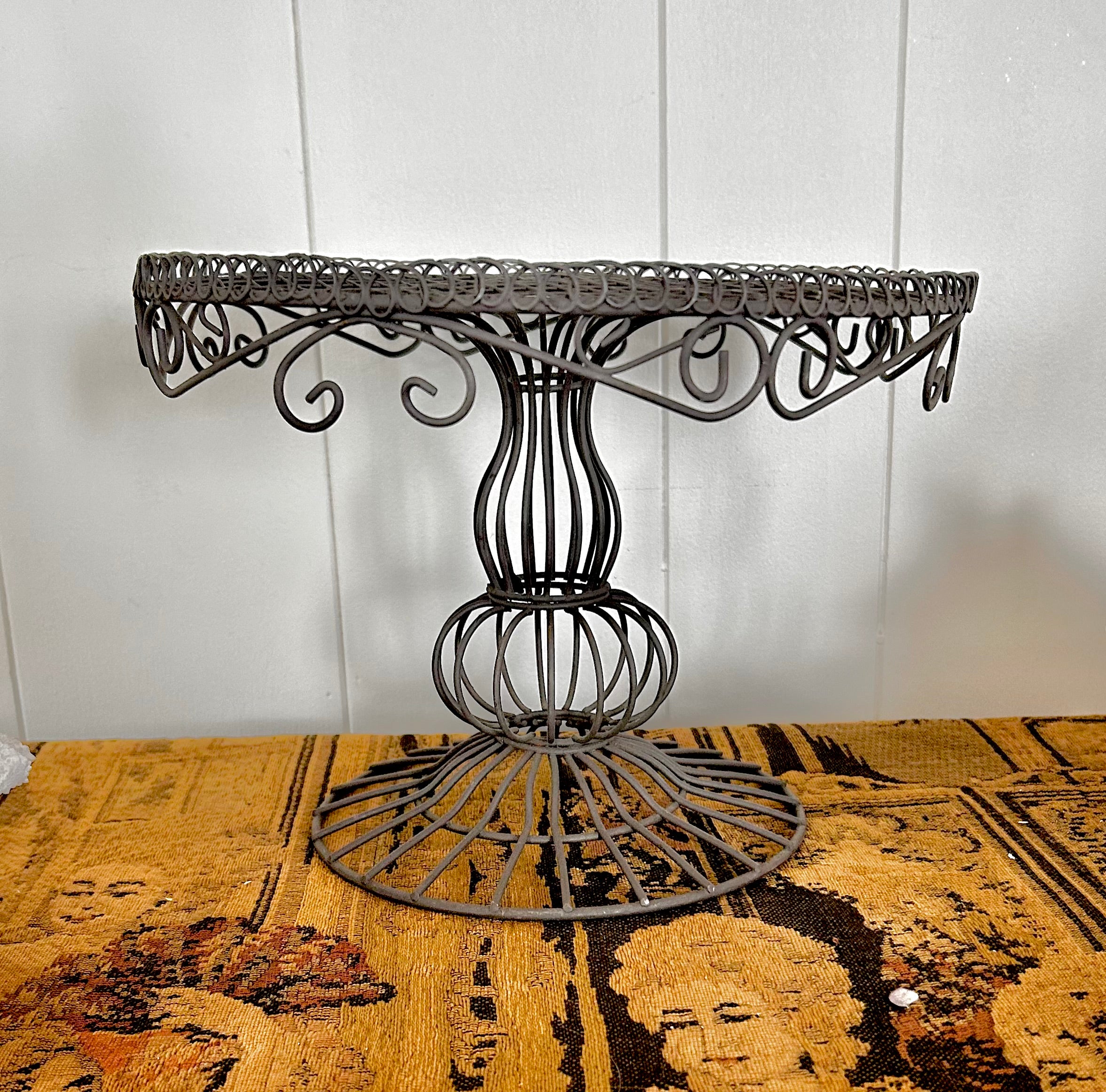 Vintage Metal Wire Cake Stand