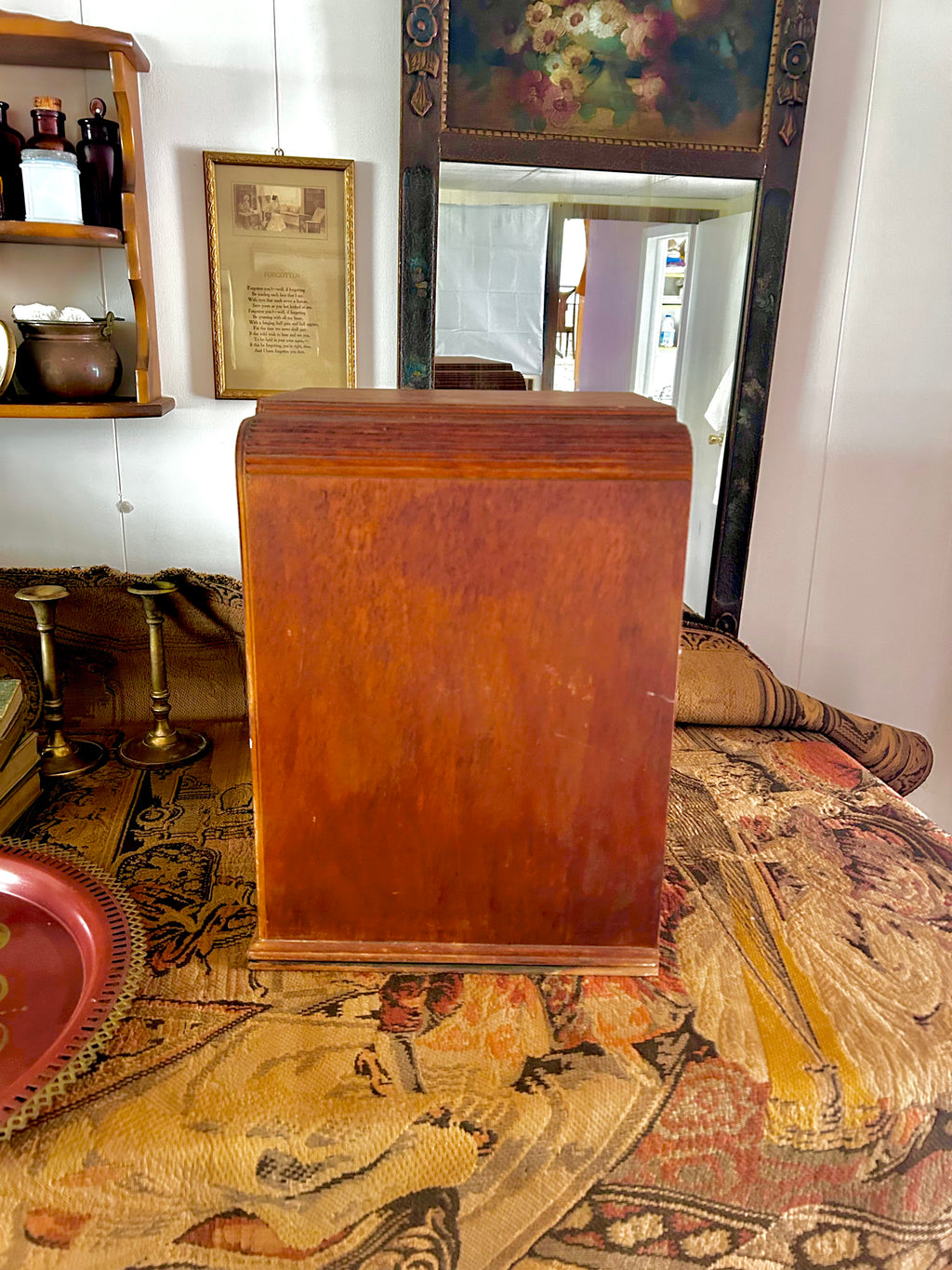 Vintage Tombstone Art Deco Radio Chassis