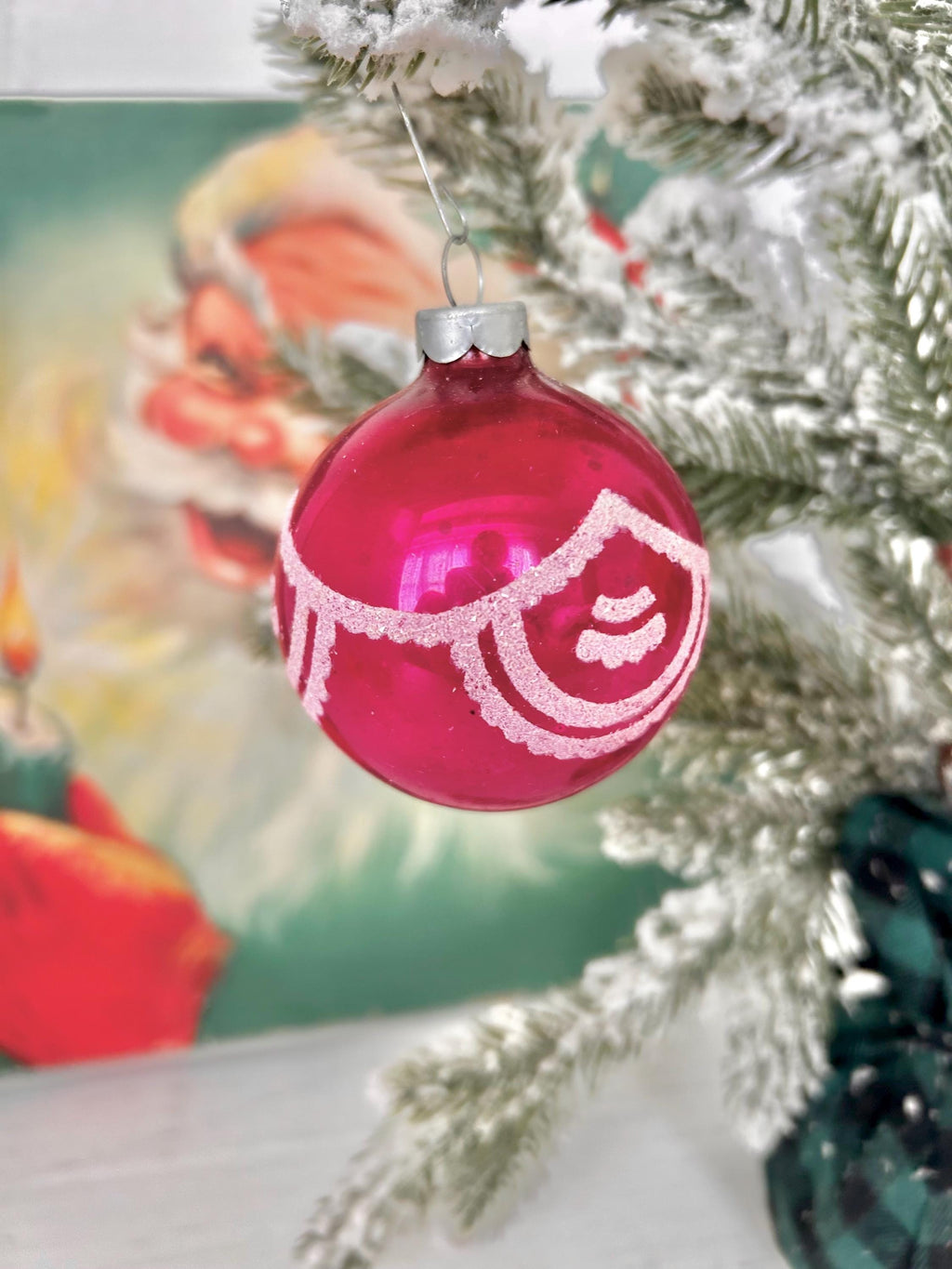 Vintage Christmas Bulb Ornaments by GOBY: Stenciled Pinks
