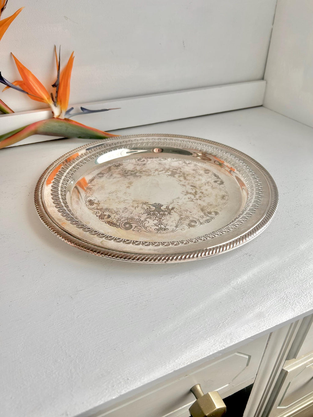 Vintage International Silver Co. Silverplated Platter: Perforated Rim, 12 inch