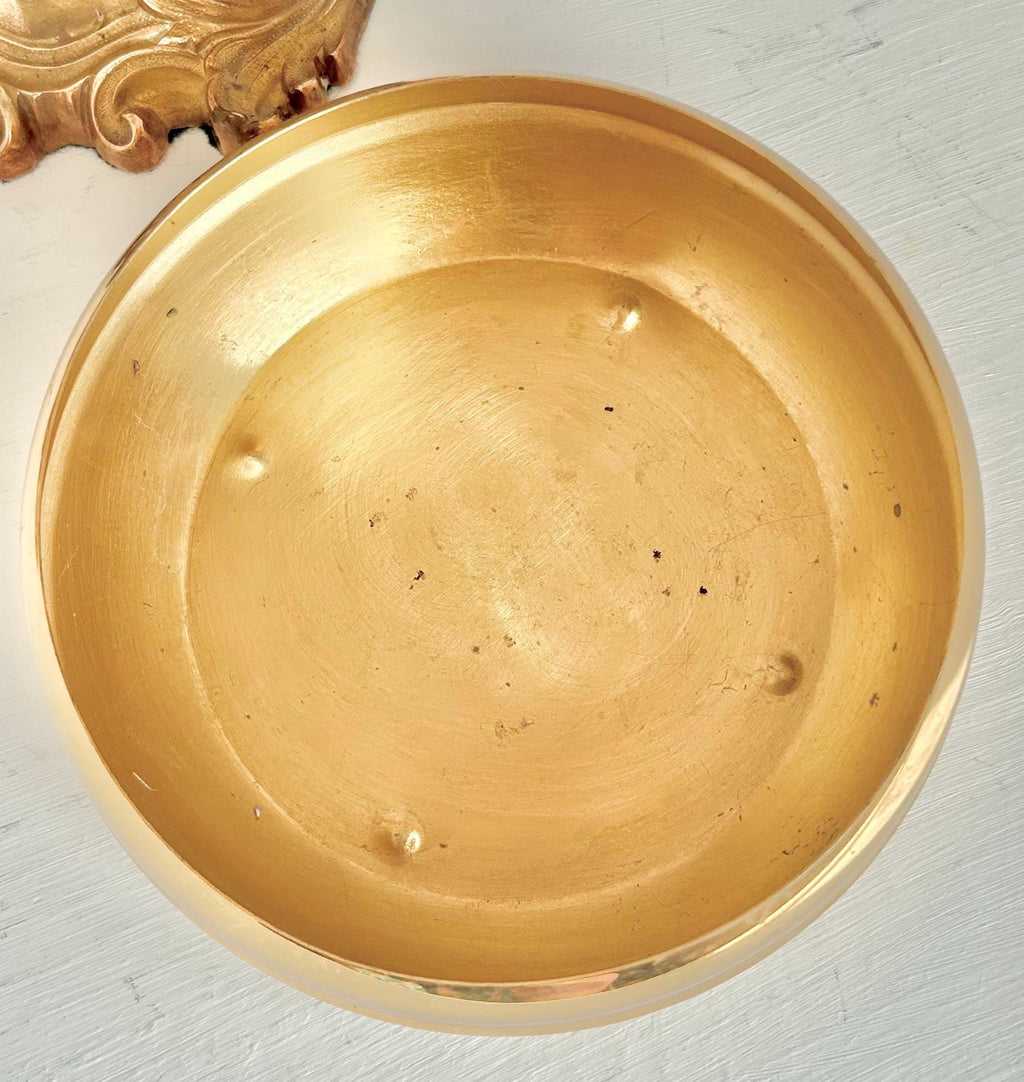 Vintage Coppercraft Guild Brass Bowl: Ridged Design, Ball Feet