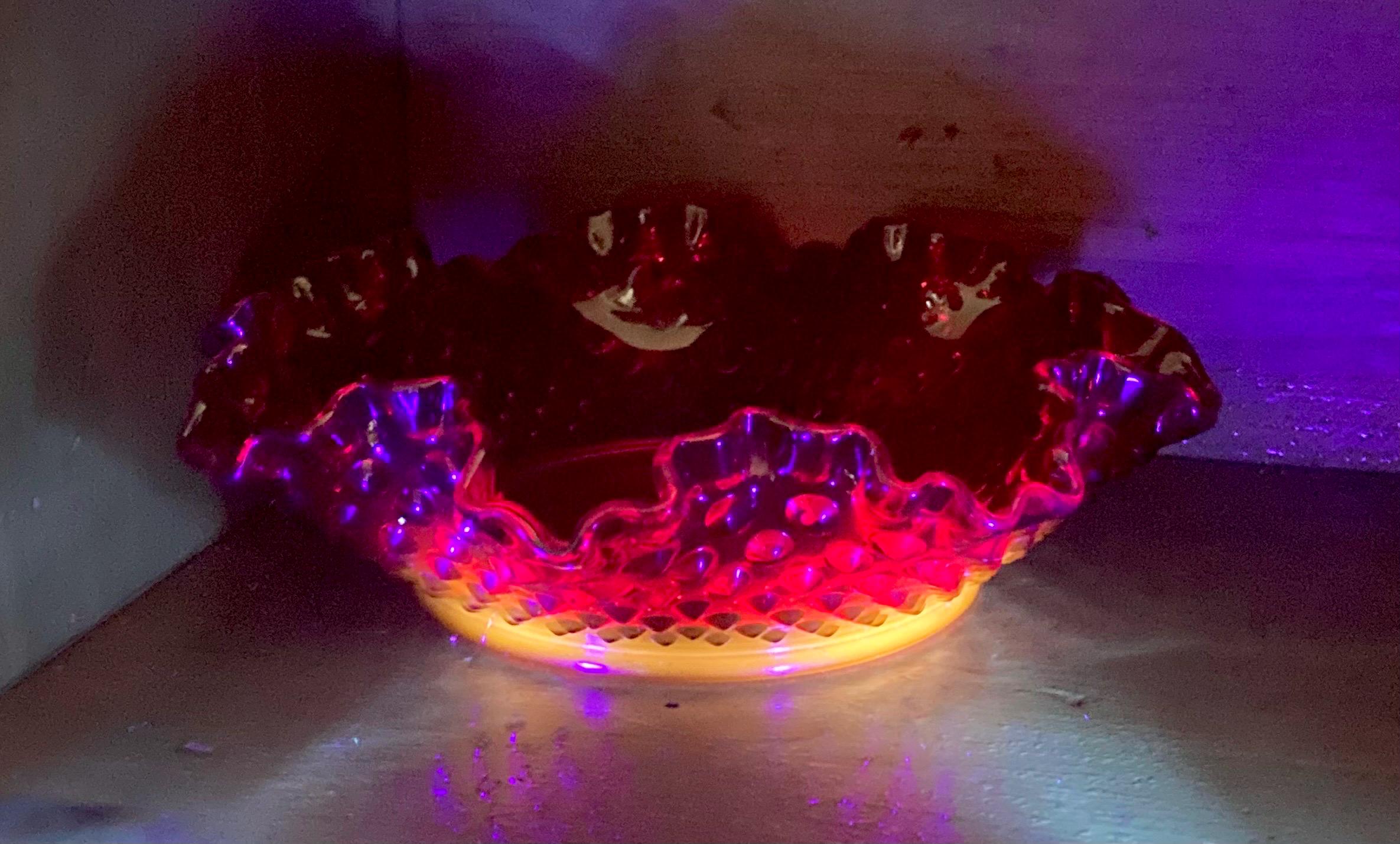 Vintage Fenton Amberina Glass Bowl: Red-Orange Ruffled Rim, UV Reactive