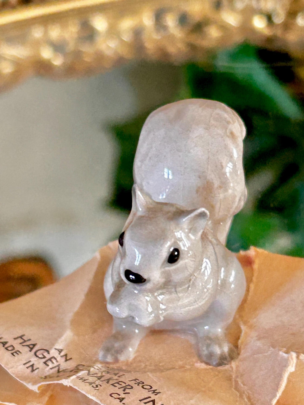 vintage Hagen-Renaker tiny hand-painted Squirrel Figurine
