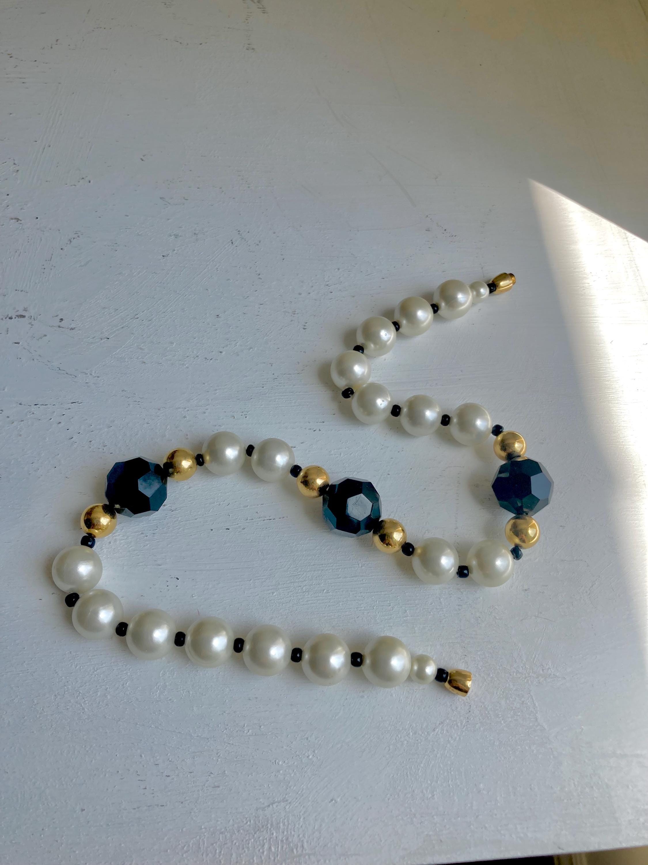 1980s AVON Beaded Necklace: Faux Pearls & Black Beads