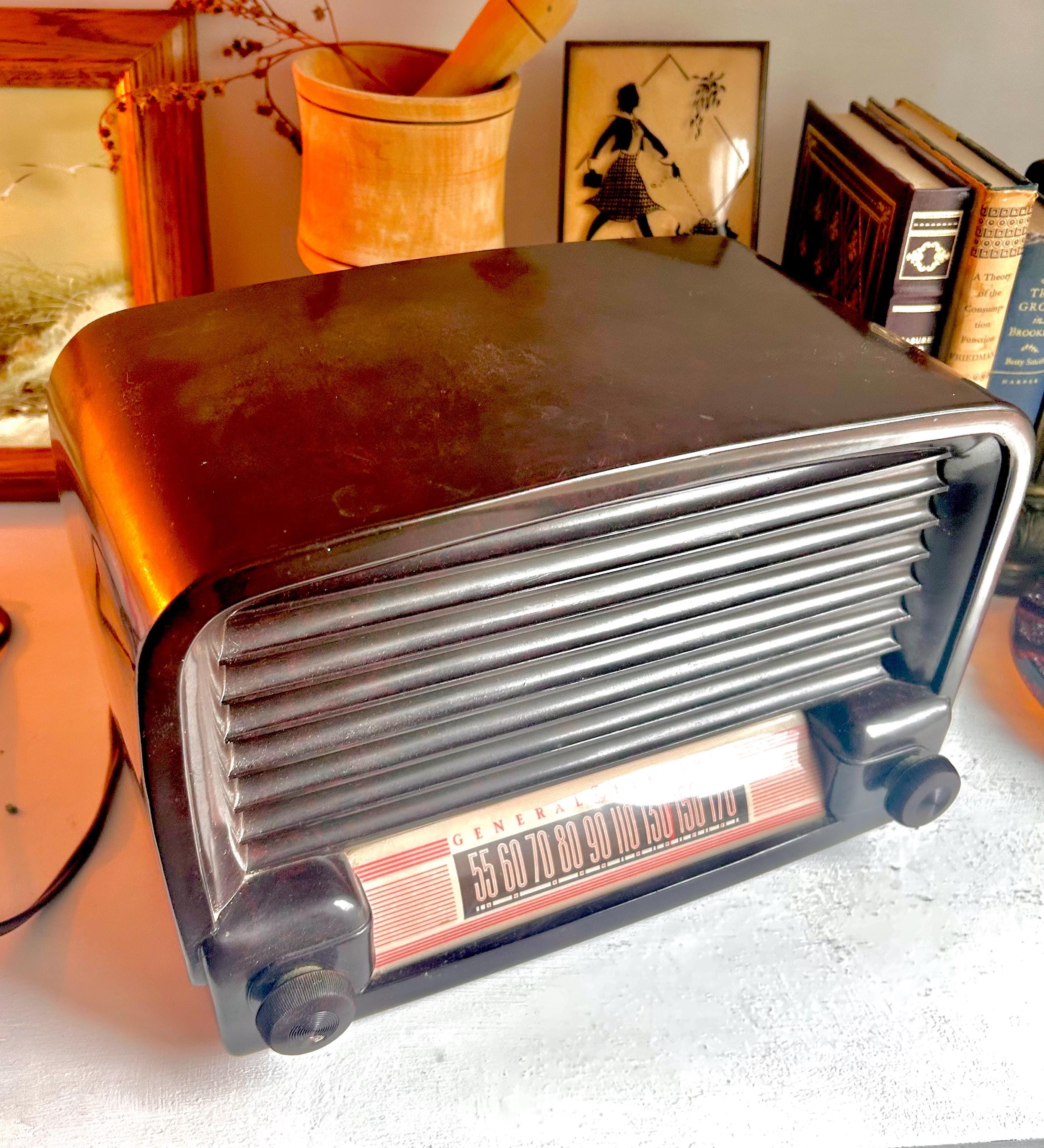 1948 GE Tube Radio: Working Vintage Bakelite Radio, Model 102